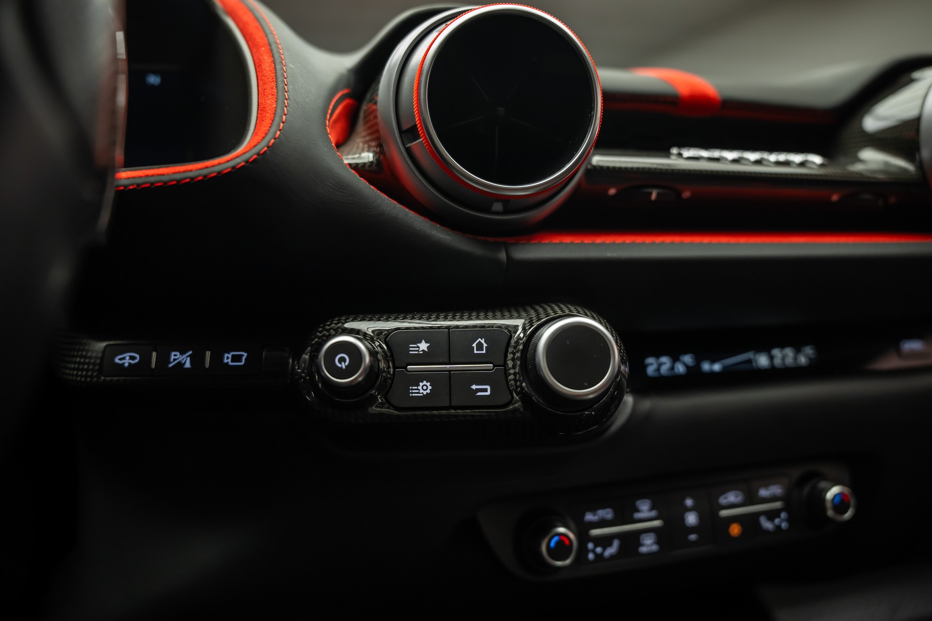 FERRARI * 812 SUPERFAST * ROSSO CORSA * CARBON RACING-SEATS *-image-26