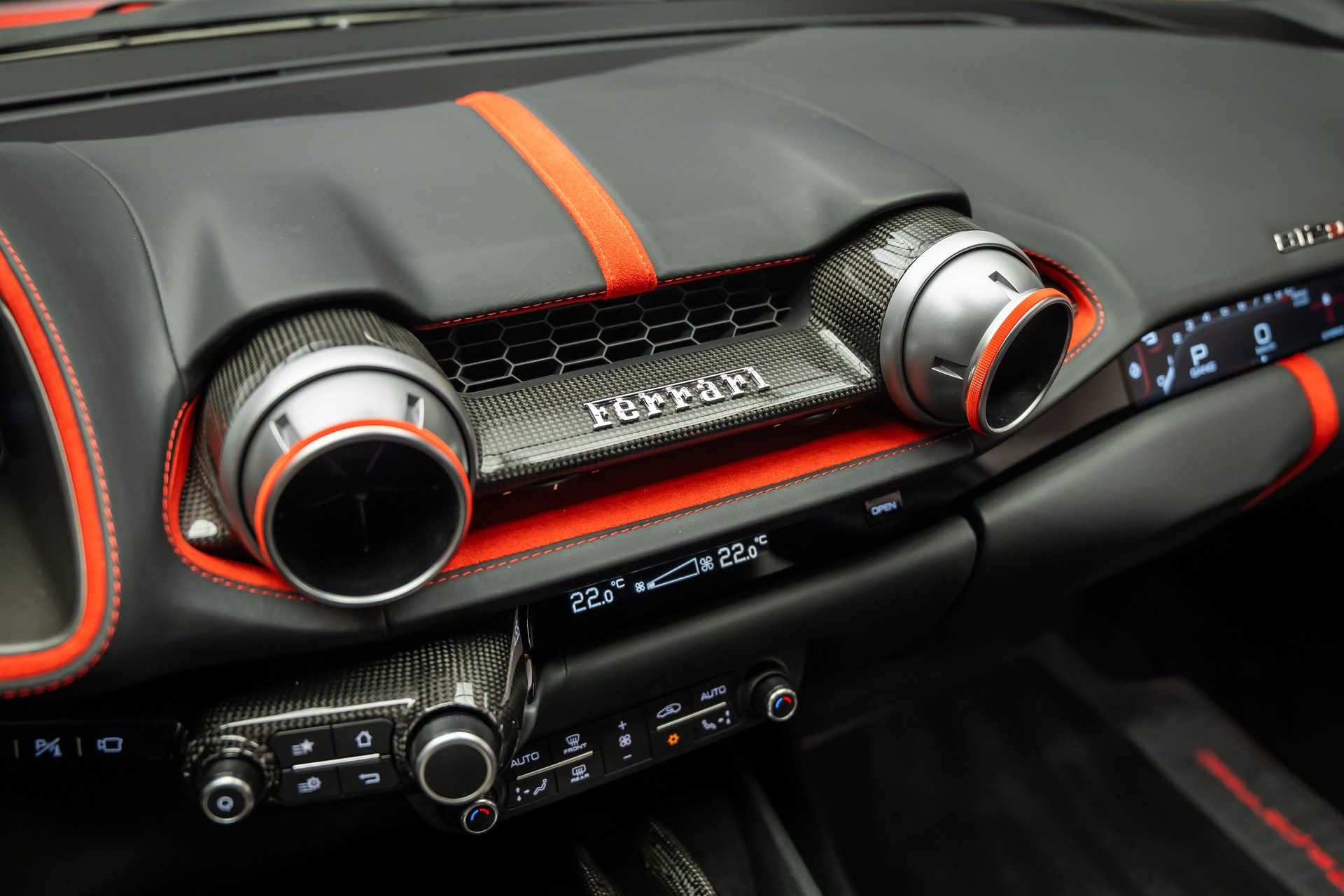 FERRARI * 812 SUPERFAST * ROSSO CORSA * CARBON RACING-SEATS *-image-30