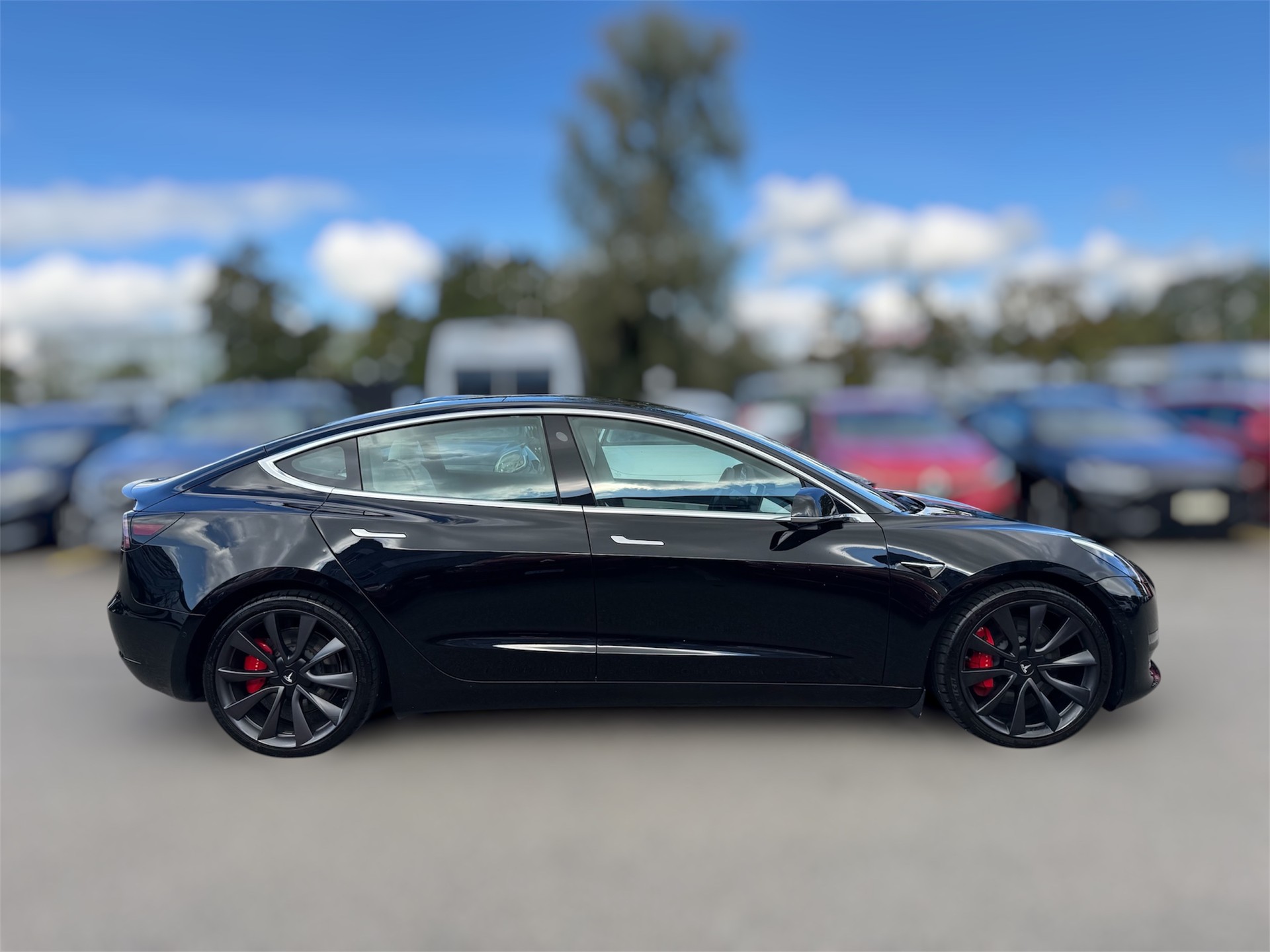 TESLA Model 3 Performance Dual Motor AWD-image-2