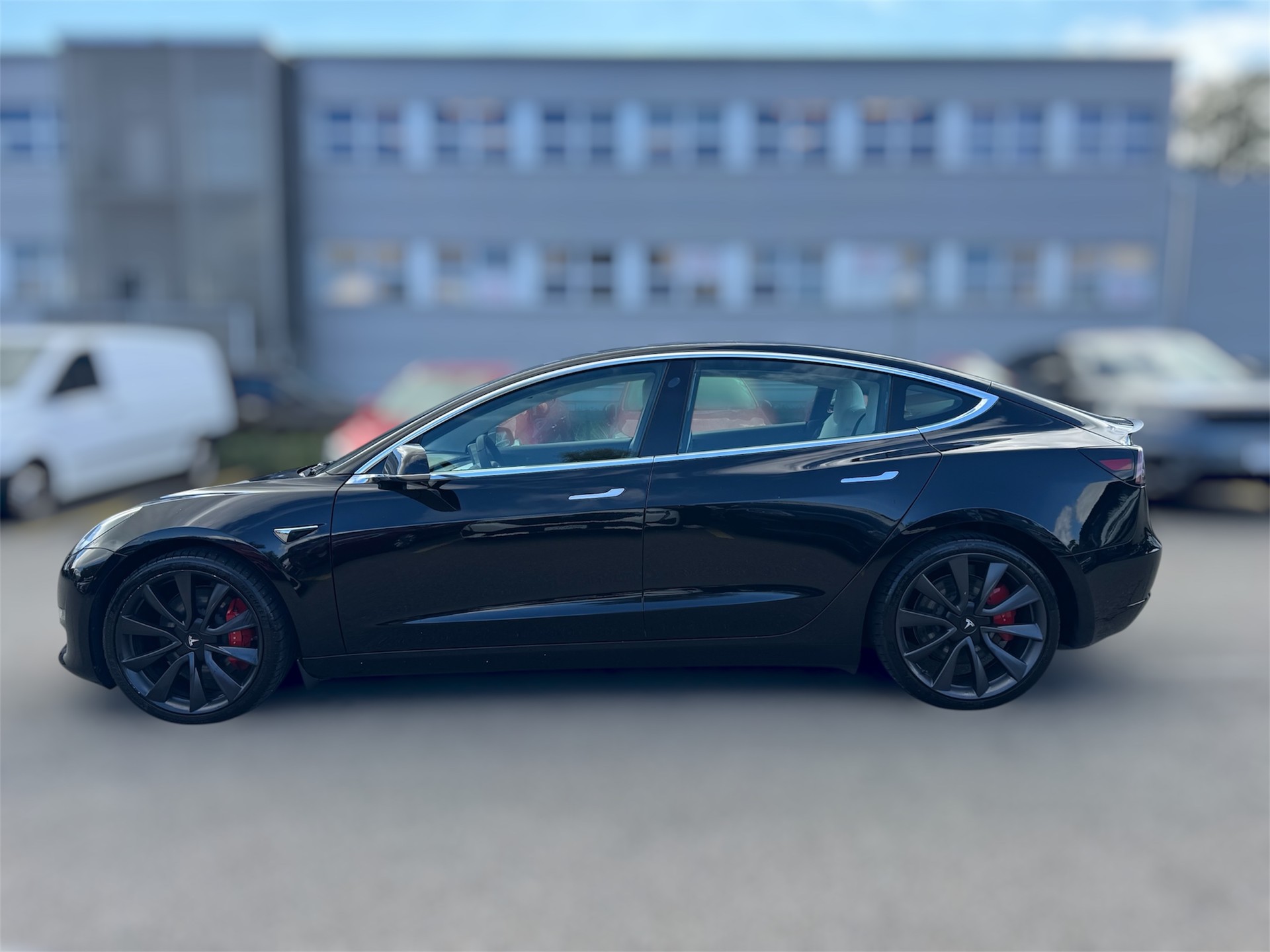 TESLA Model 3 Performance Dual Motor AWD-image-7