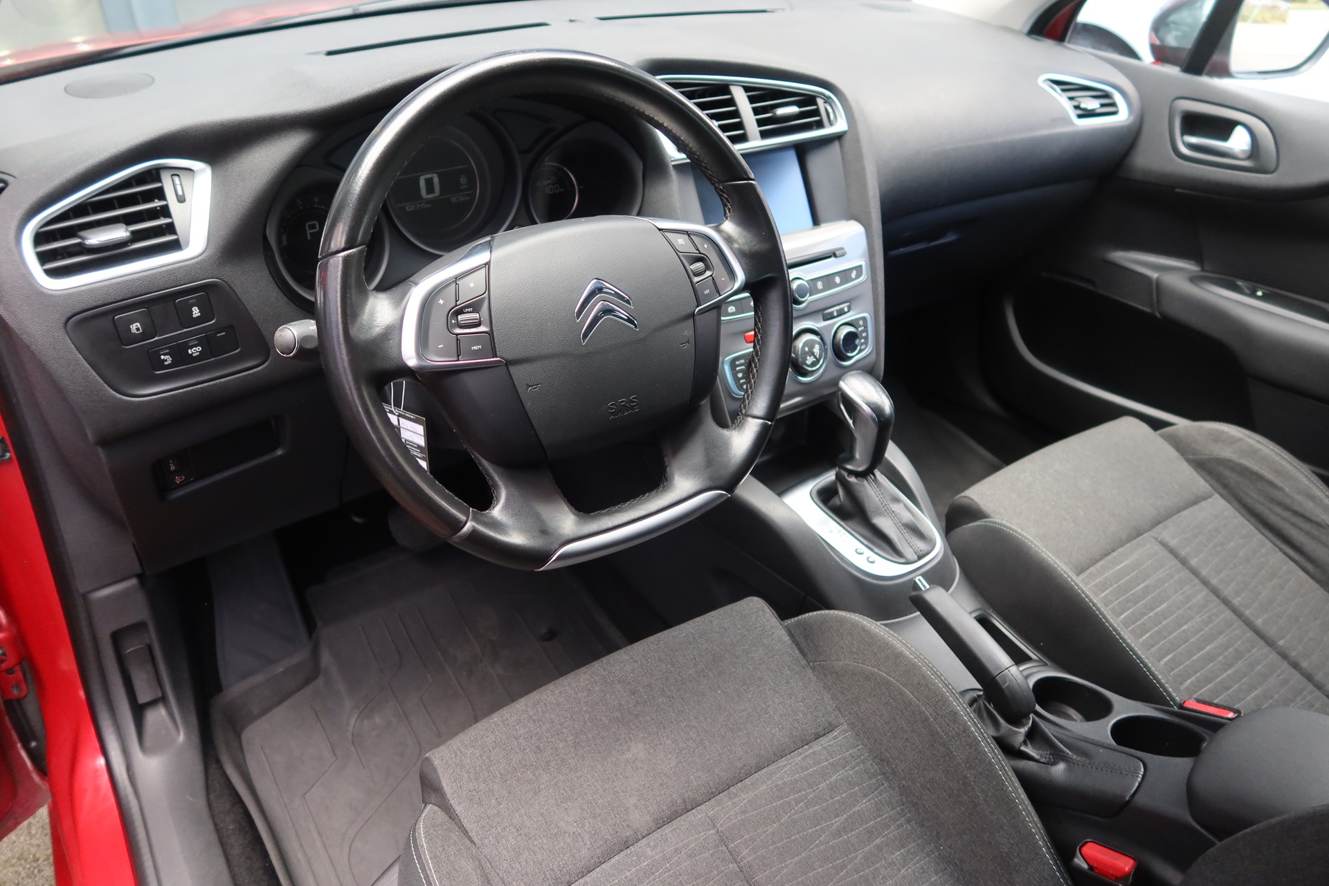 CITROEN C4 1.2 Pure Tech Feel Ed.-image-8