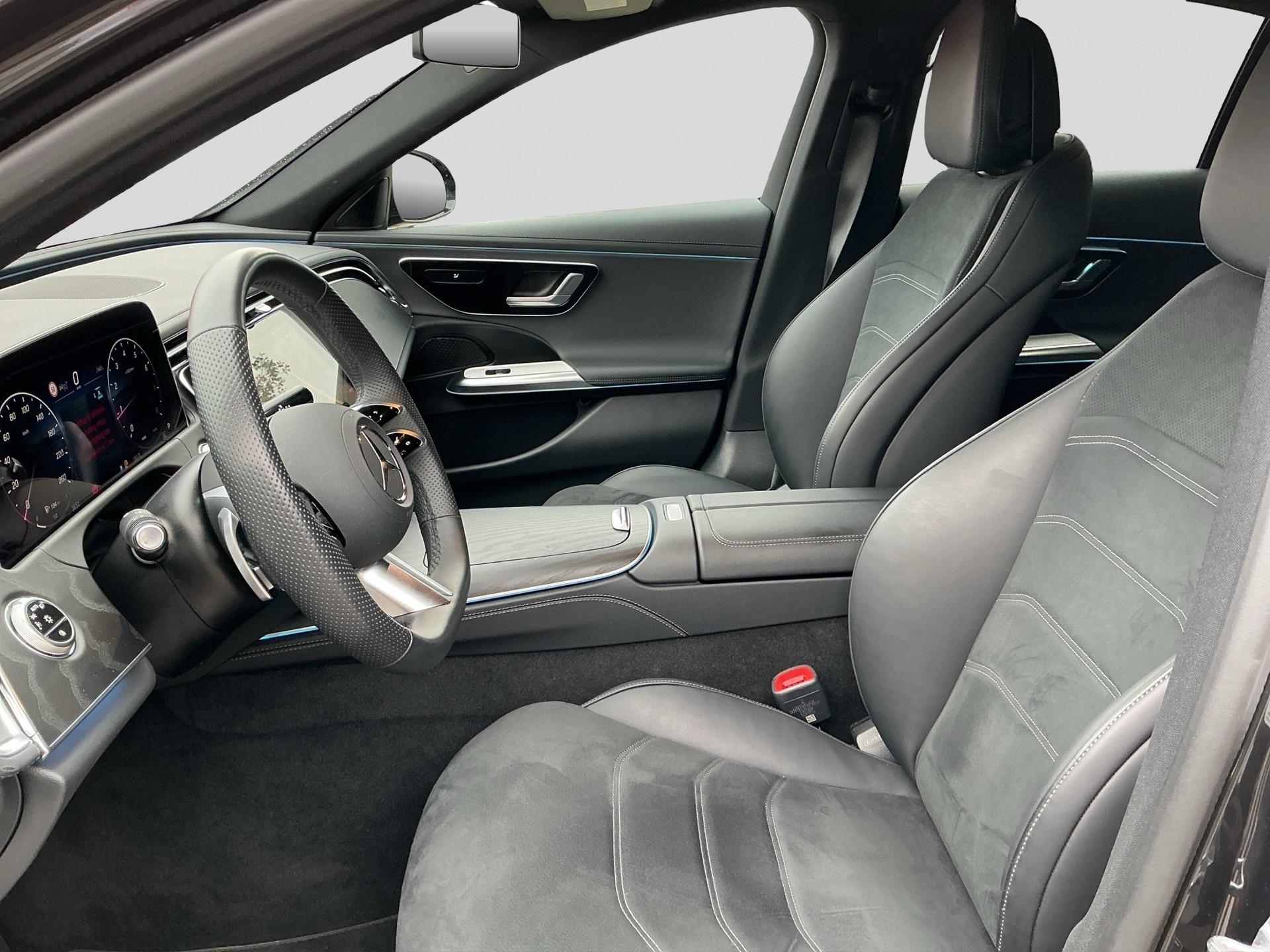 MERCEDES-BENZ E 200 9G-Tronic AMG Line-image-5