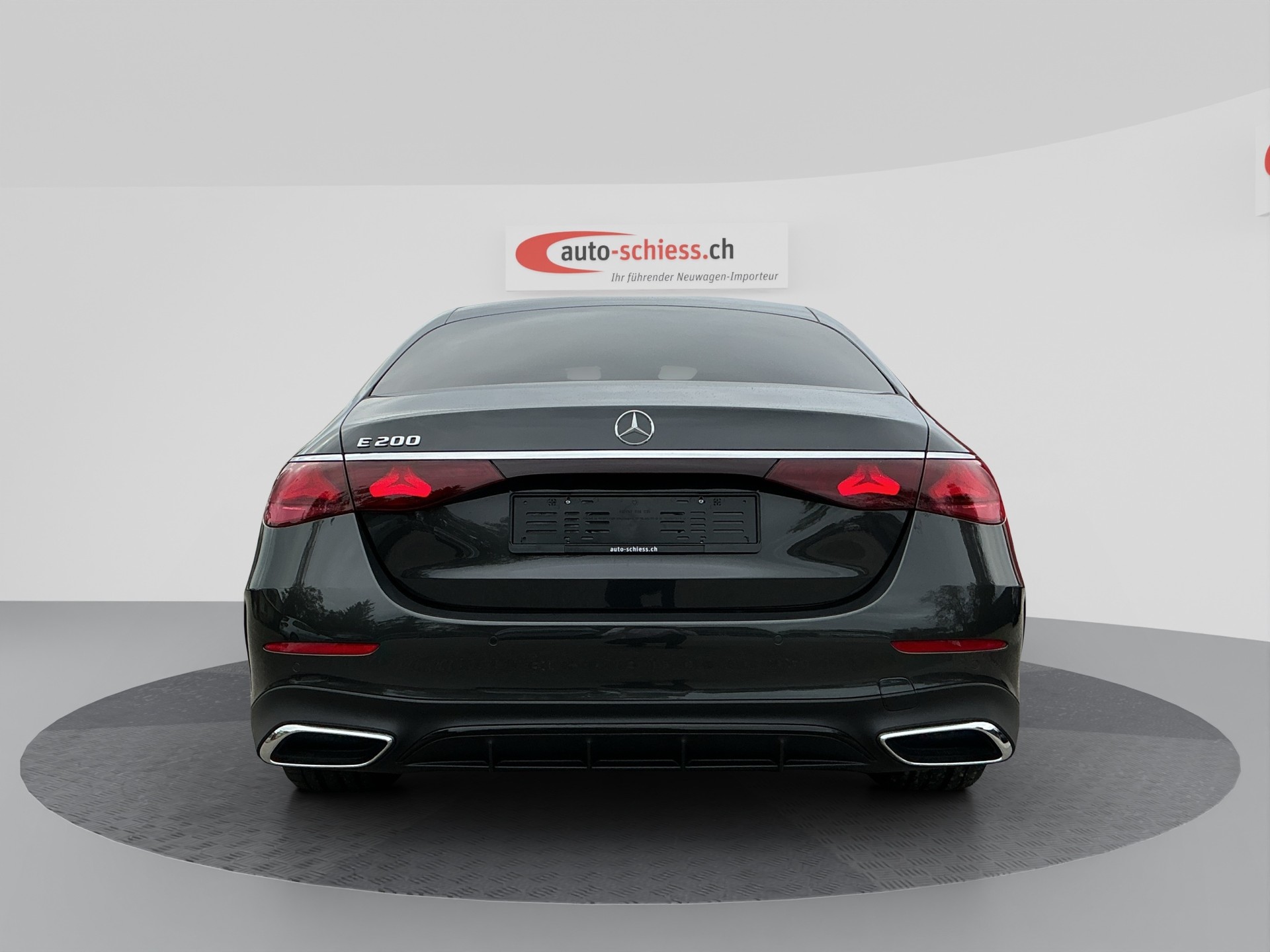 MERCEDES-BENZ E 200 9G-Tronic AMG Line-image-3