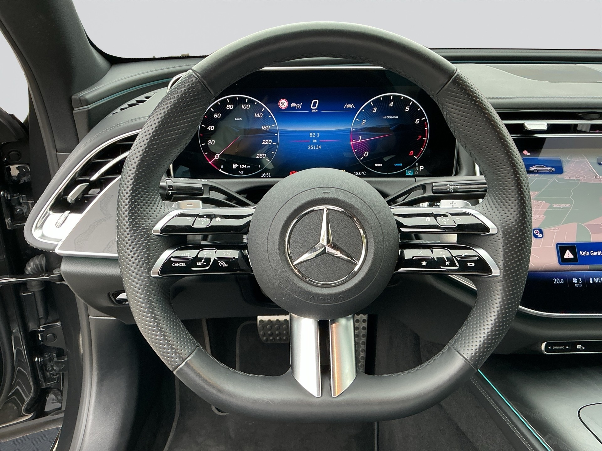 MERCEDES-BENZ E 200 9G-Tronic AMG Line-image-9