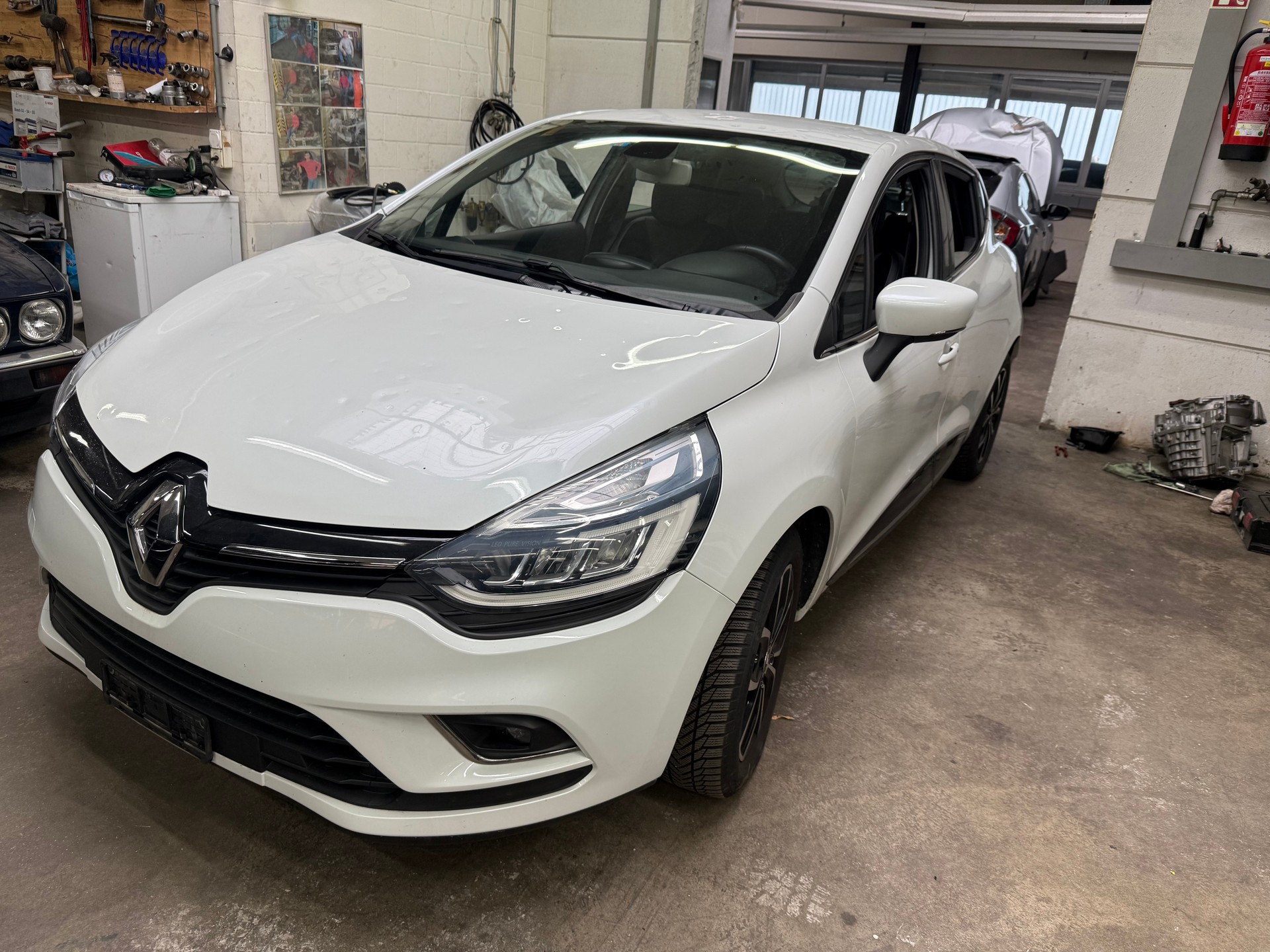 RENAULT Clio 0.9 12V Intens-image-1