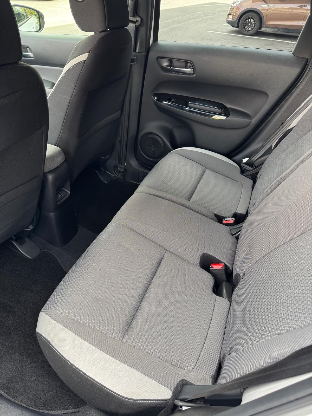 HONDA Jazz 1.5i-MMD Crosstar Executive E-CVT-image-9