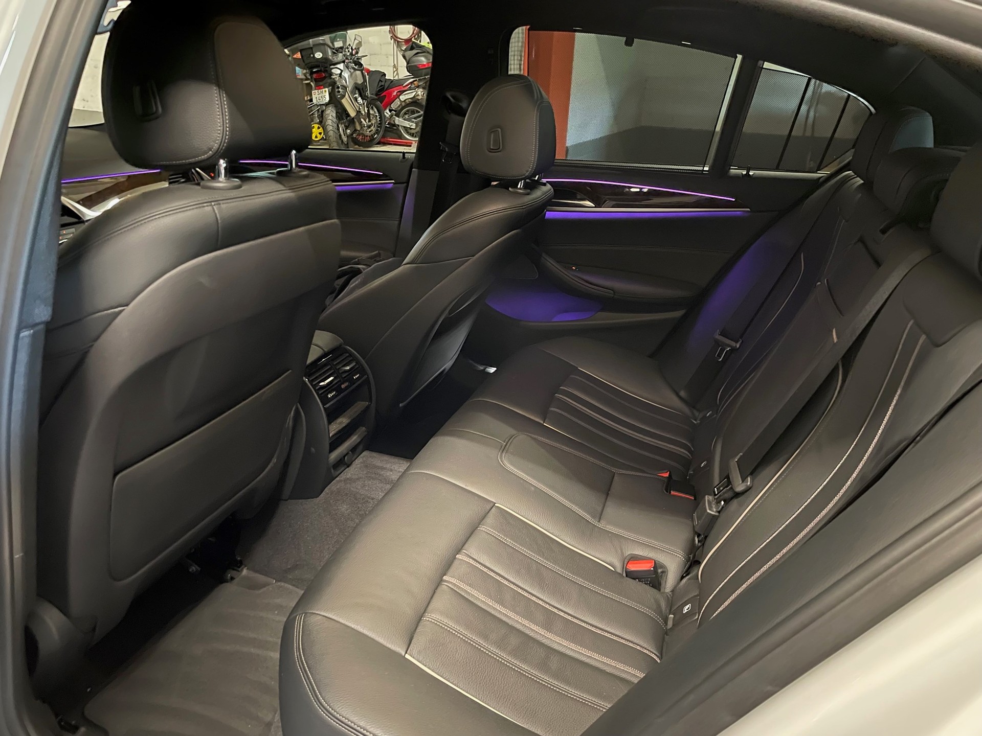 BMW 530i xDrive | CH-Fahrzeug | Garantie & Leasing möglich-image-8