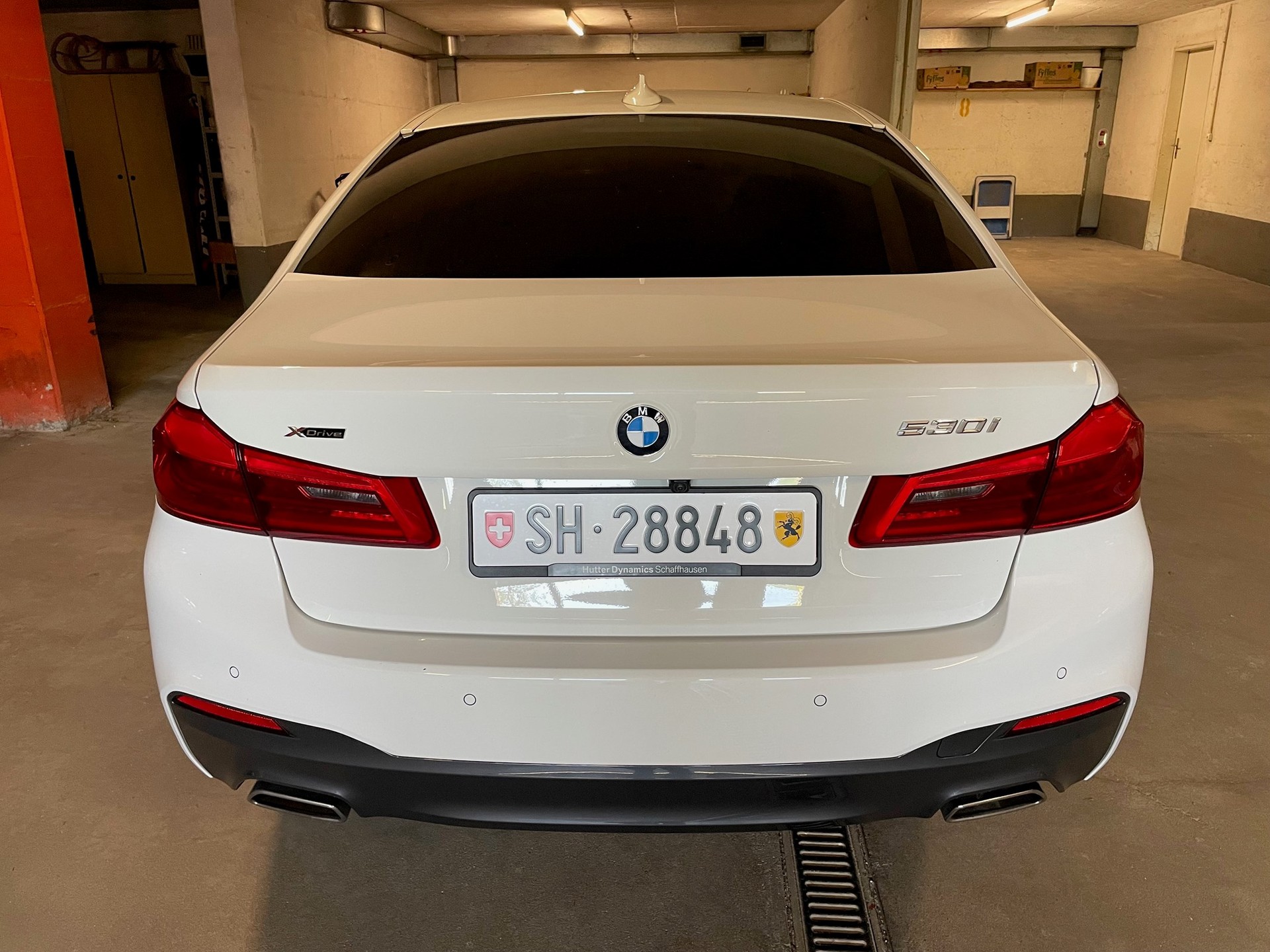 BMW 530i xDrive | CH-Fahrzeug | Garantie & Leasing möglich-image-4