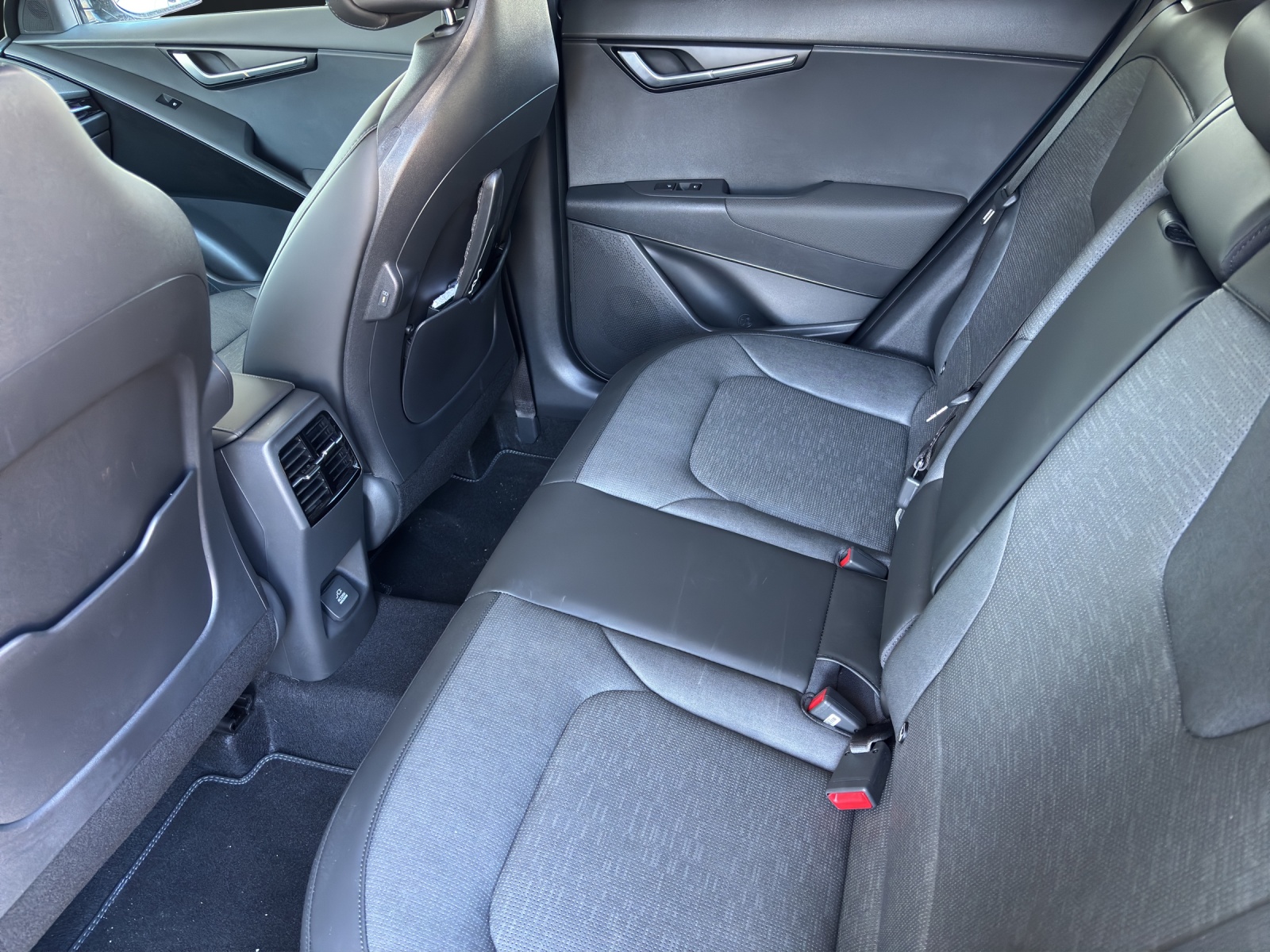 KIA Niro 1.6 GDi Plug-in Hybrid Style-image-10