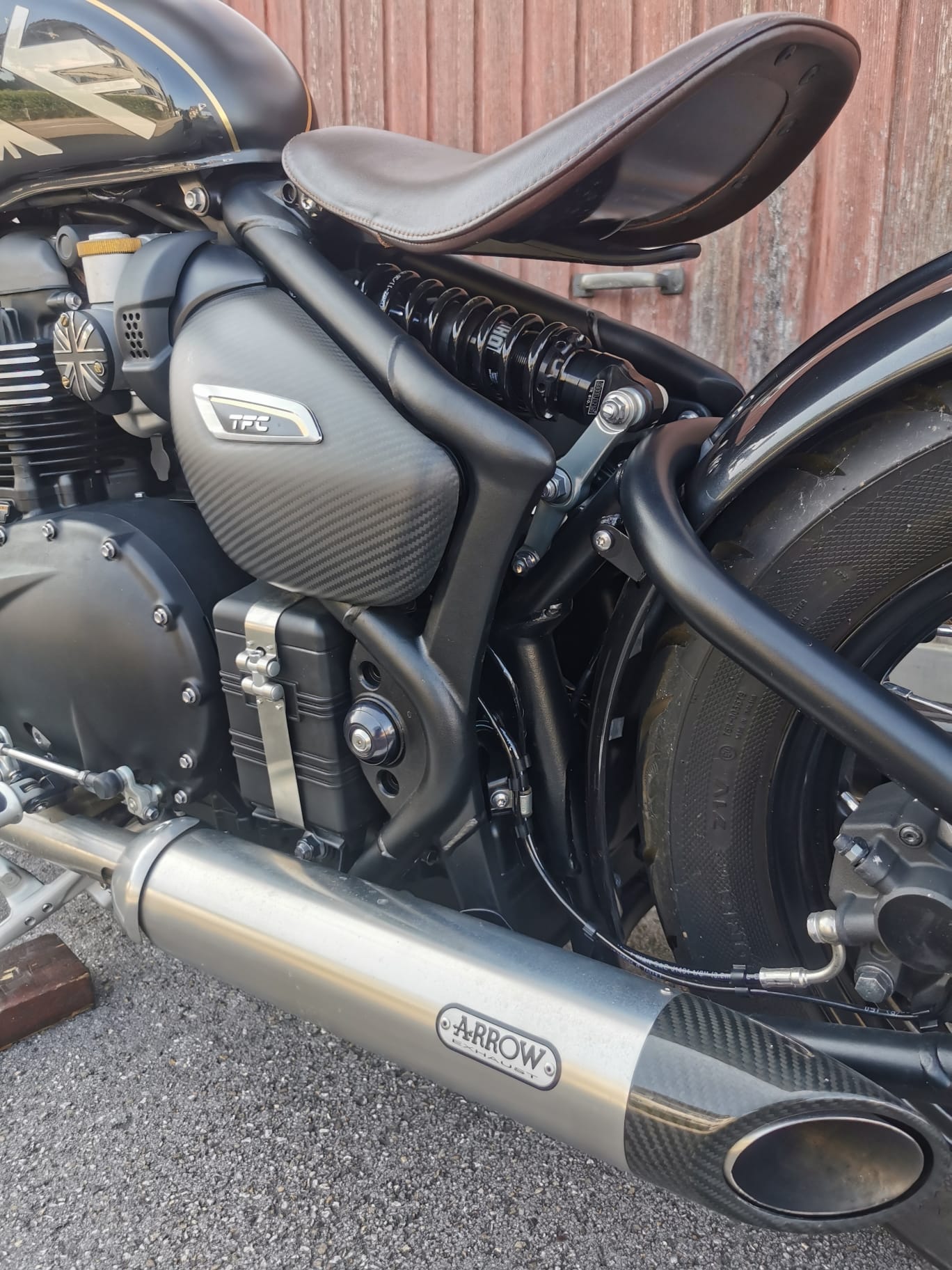 TRIUMPH Bonneville 1200 Bobber-image-10