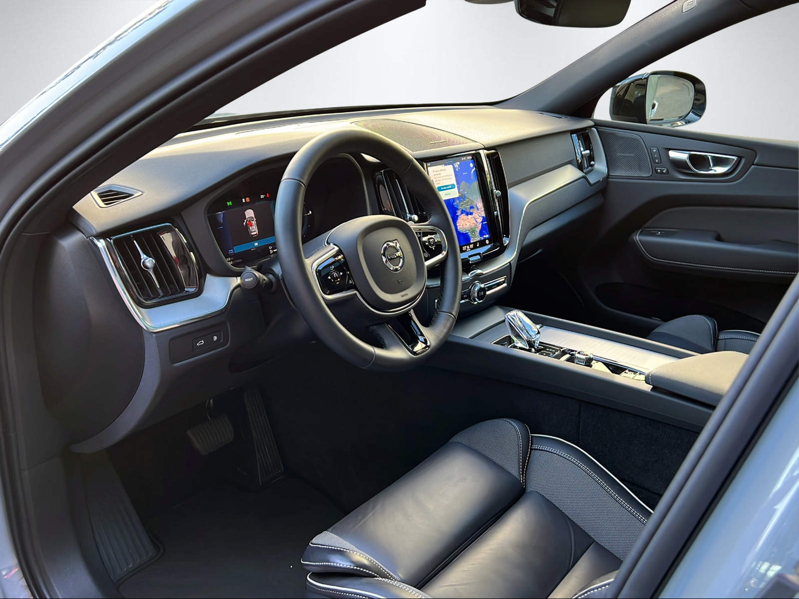 VOLVO XC60 2.0 T8 TE Plus Dark eAWD-image-13