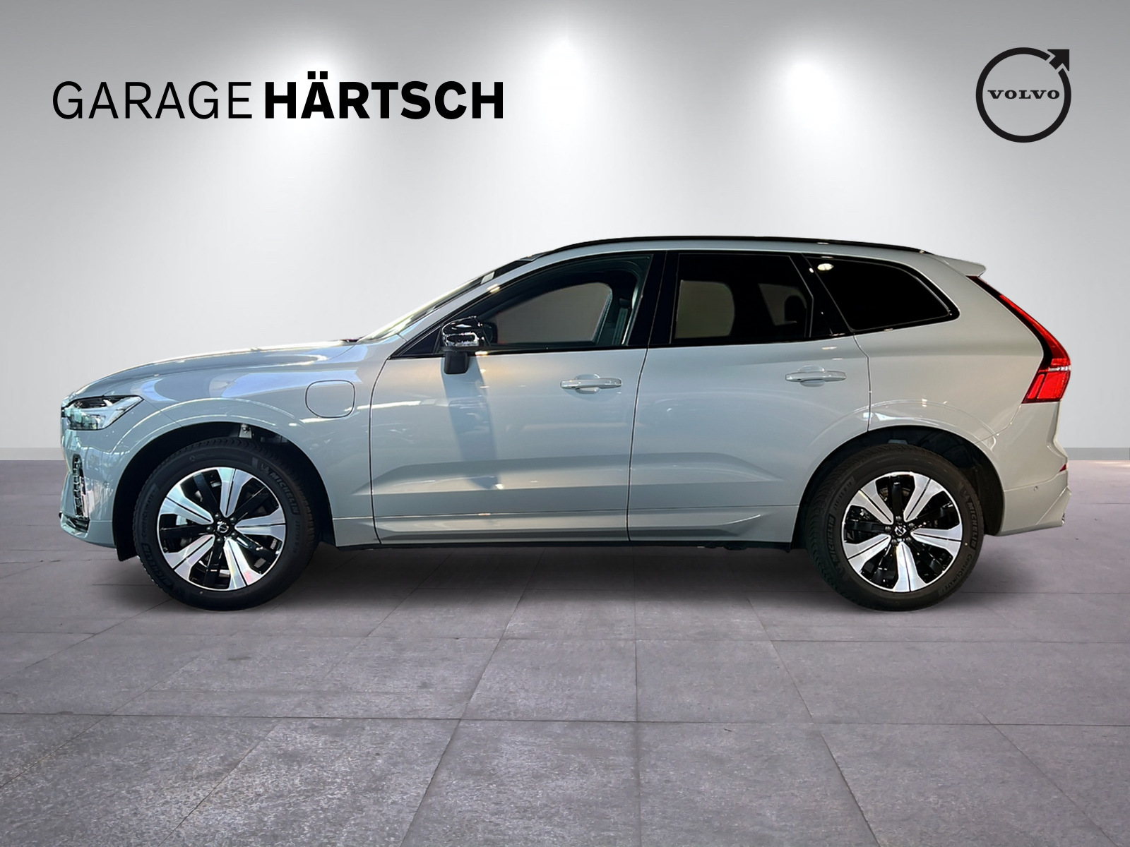 VOLVO XC60 2.0 T8 TE Plus Dark eAWD-image-1