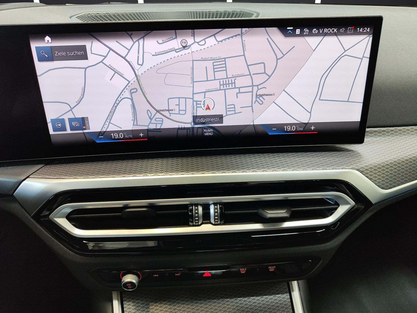 BMW 320d xDrive-image-15