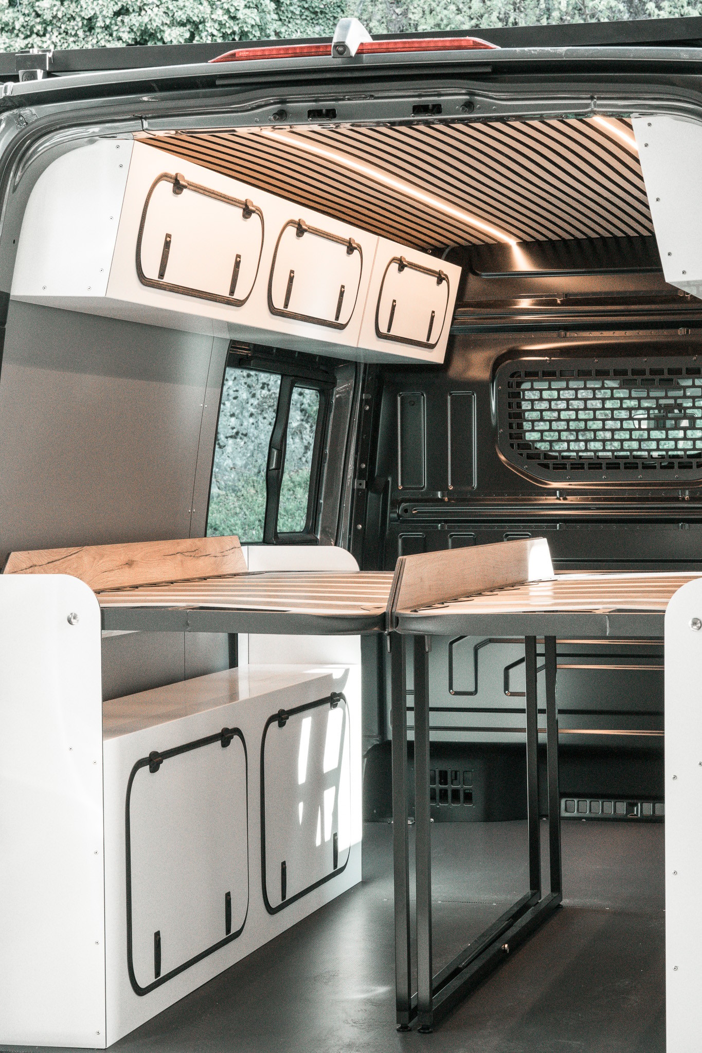 VW Crafter 35 2.0 BiTDI L3 4Motion A-image-3
