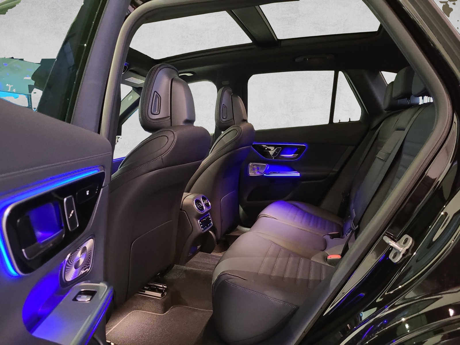 MERCEDES-BENZ GLC 400 e 4Matic 9G-Tronic-image-10