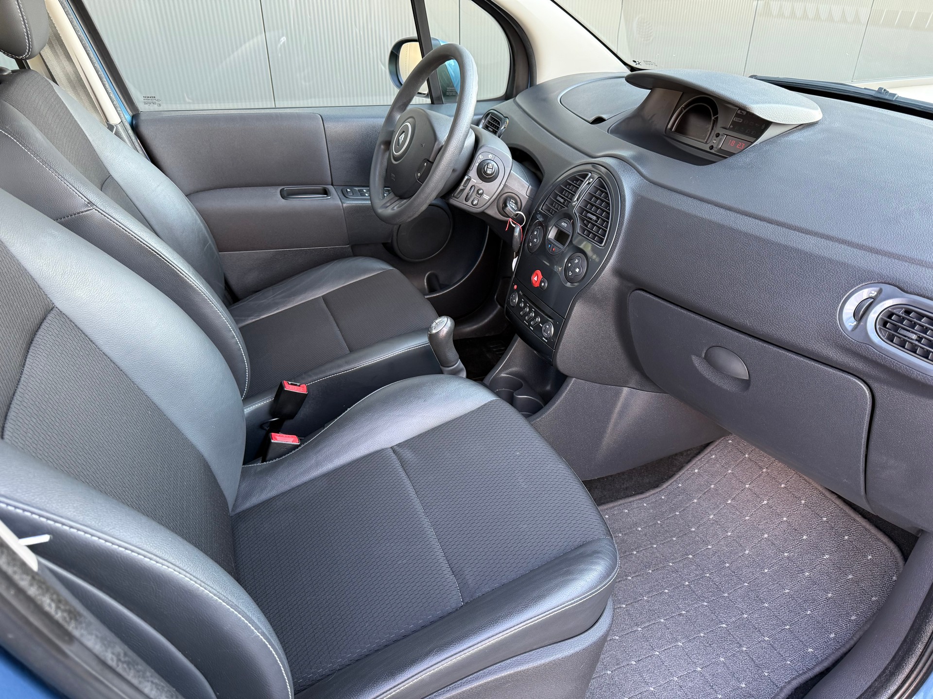 RENAULT Modus 1.2 16V T Dynamique-image-12