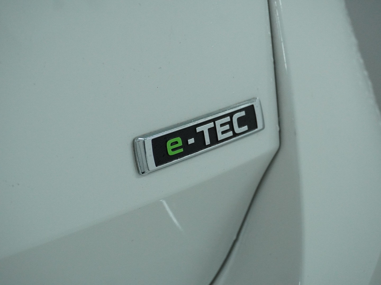 SKODA Octavia Combi 1.0 TSI mHEV DSG Ambition-image-9