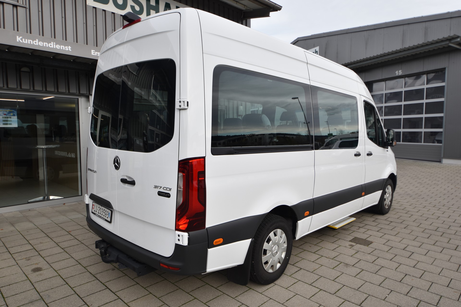 MERCEDES-BENZ 317 CDI Kleinbus (D23)-image-2