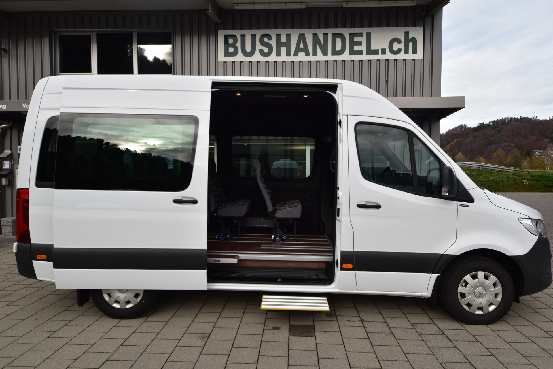 MERCEDES-BENZ 317 CDI Kleinbus (D23)-image-1
