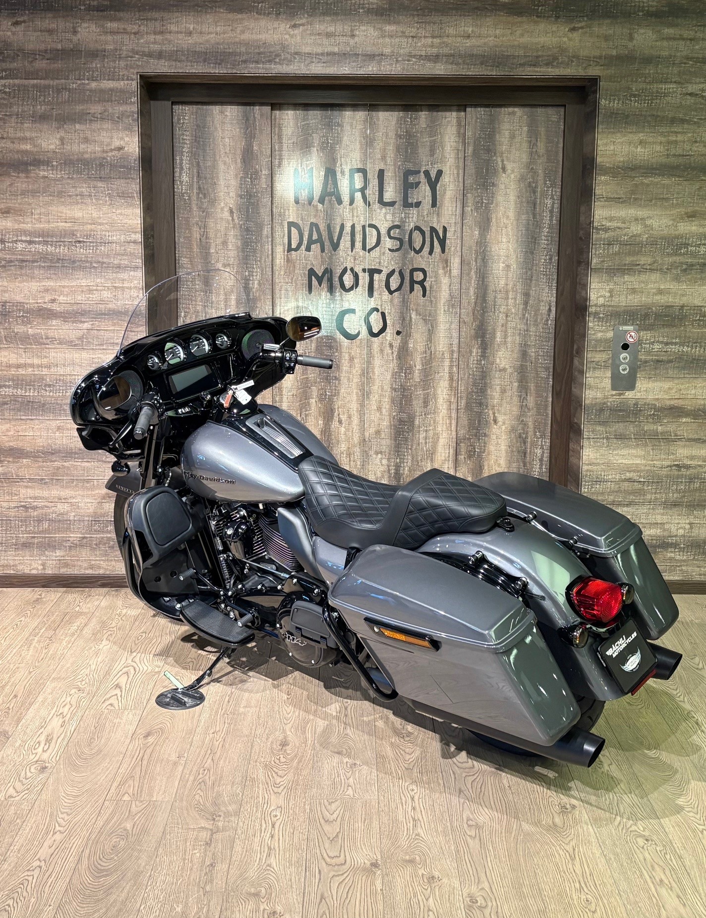 HARLEY-DAVIDSON FLHTK Electra Glide Ultra Limited 114-image-4