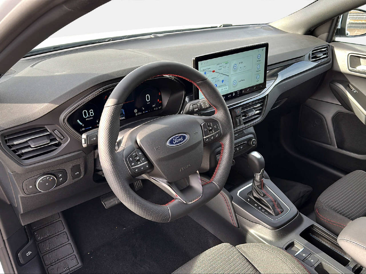 FORD Focus Station Wagon 1.0i EcoB Hybrid 155 ST-Line X-image-9