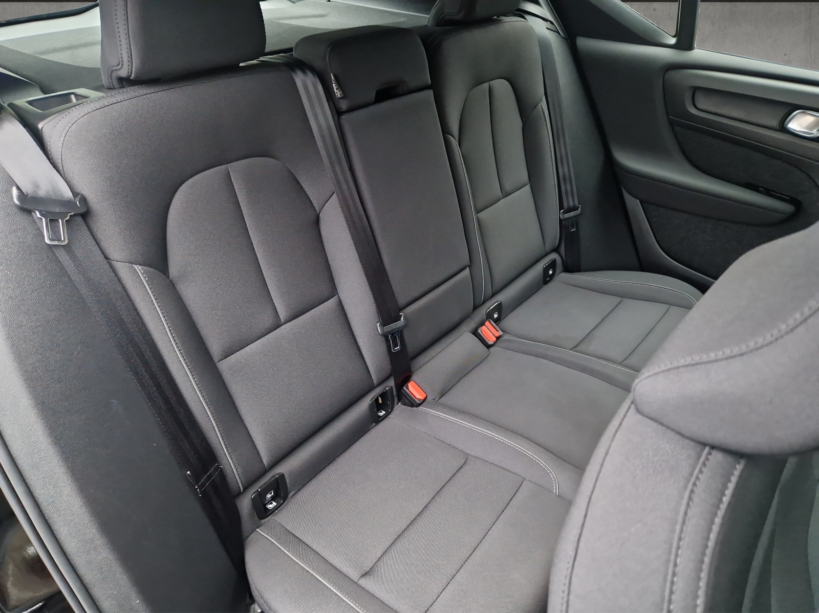 VOLVO XC40 P6 Core-image-4