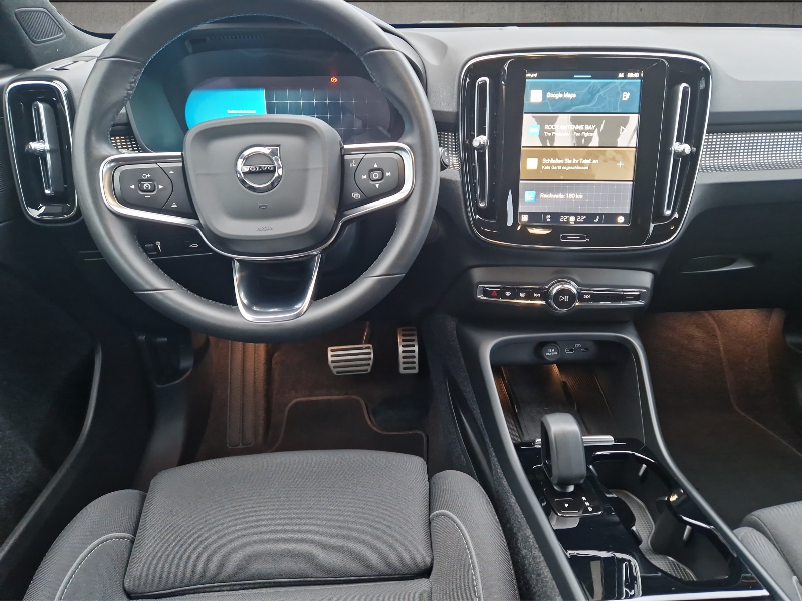 VOLVO XC40 P6 Core-image-8