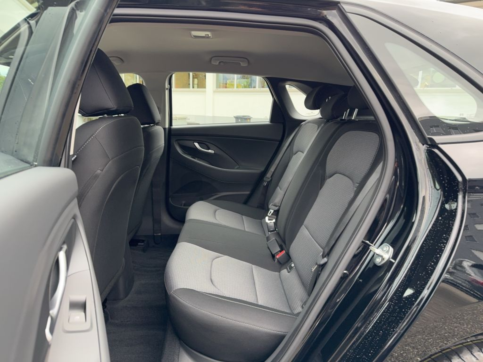 HYUNDAI i30 1.5 T-GDi Origo-image-5