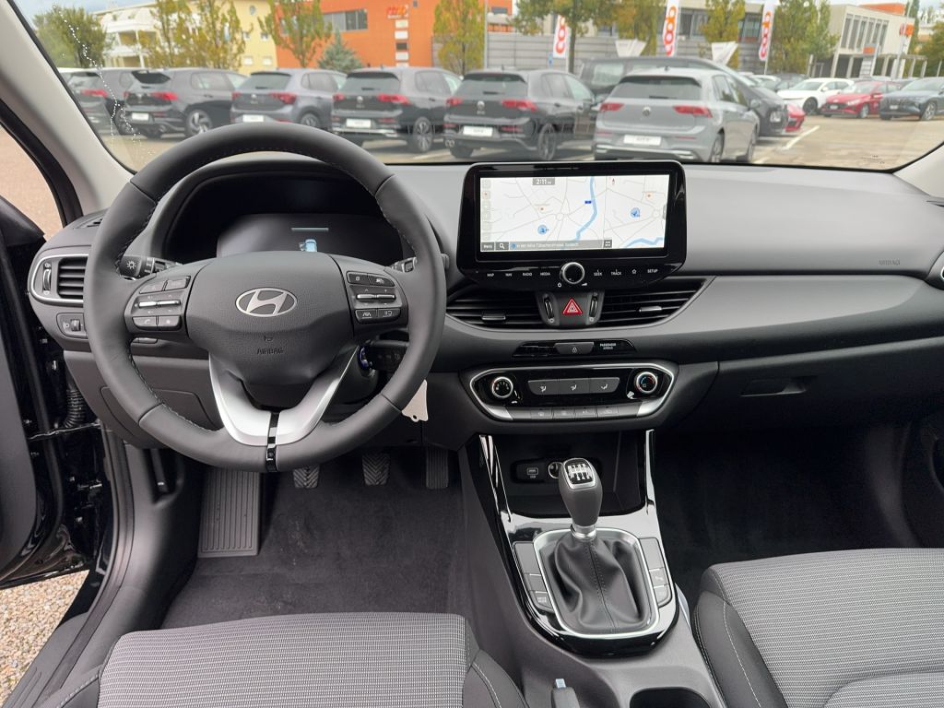 HYUNDAI i30 1.5 T-GDi Origo-image-7