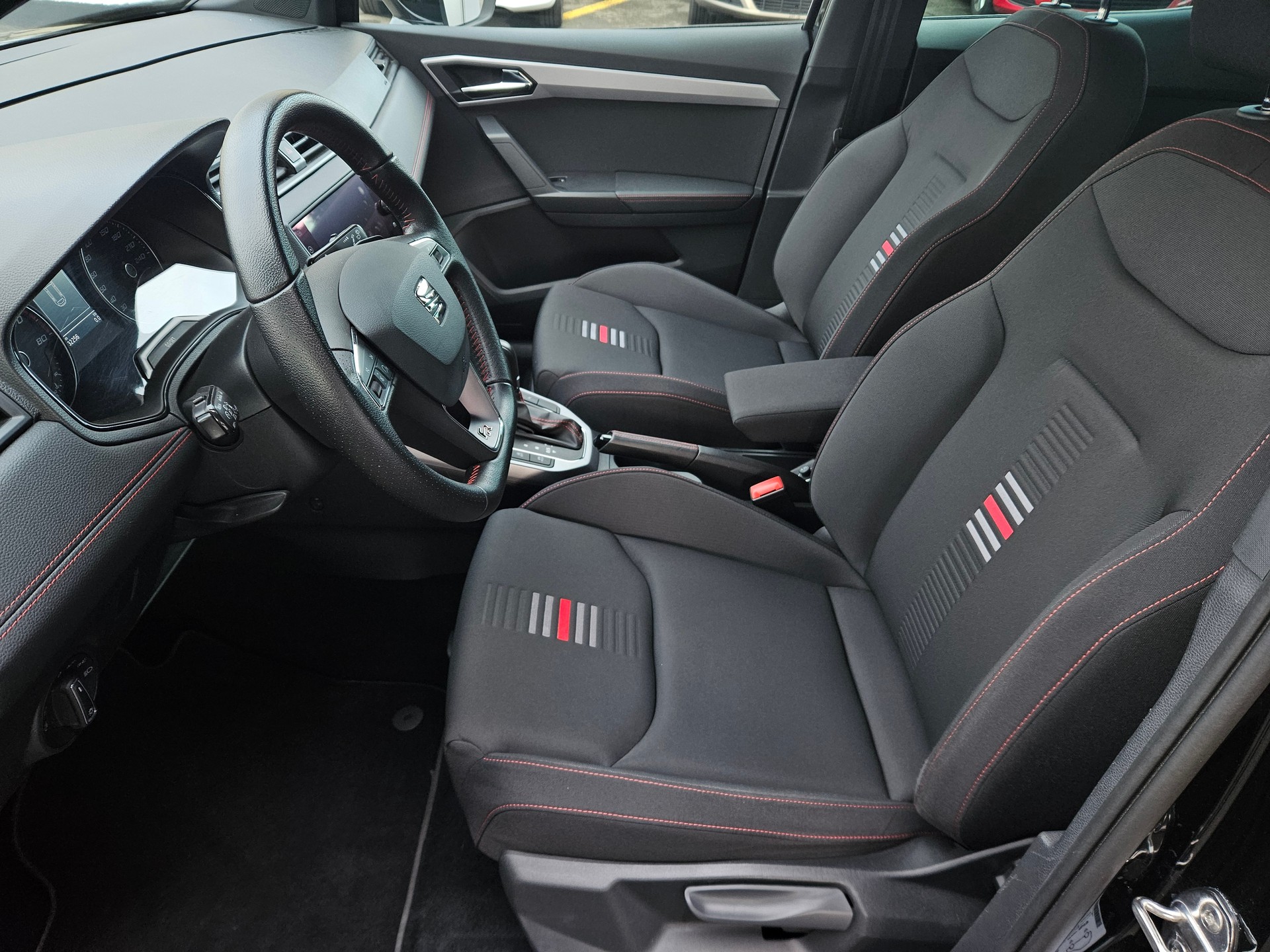 SEAT Arona 1.0 TSI Eco FR DSG-image-5
