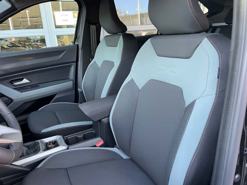 DACIA BIGSTER extreme mild hybrid 130 4x4-image-4