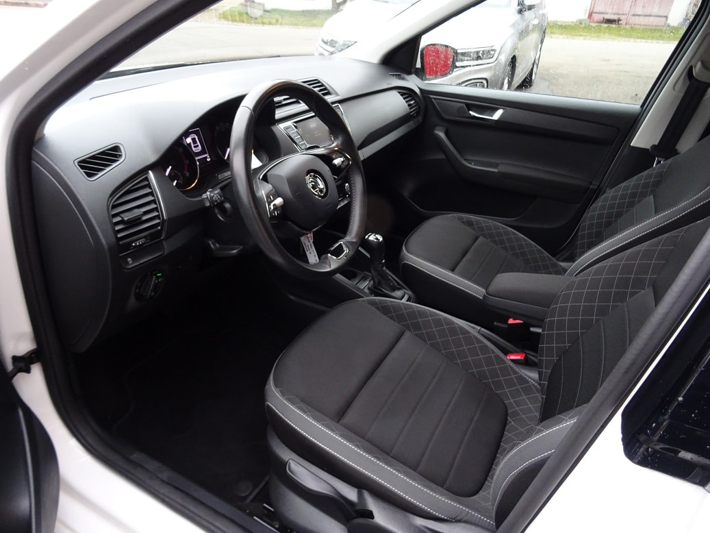 SKODA Fabia 1.0 TSI Ambition DSG-image-4
