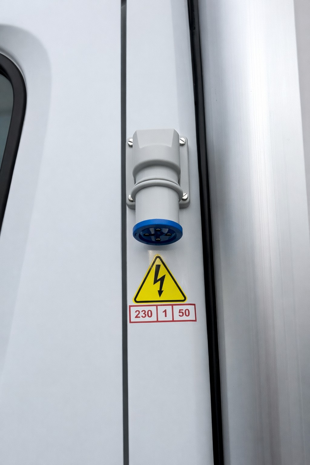 RENAULT TRUCKS 3T5 PCAB 170 L2H1 HD EAG FRIGORIFIQUE (-21°C + 20°C)-image-7