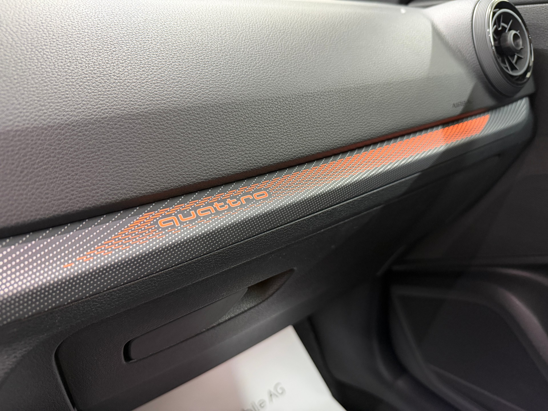 AUDI Q2 2.0 TDI S-Line 190PS Edition # 1 (Quantum Grey) quattro S-tronic / RF-Kamera / Head-Up-Display / virtual cockpit /-image-19