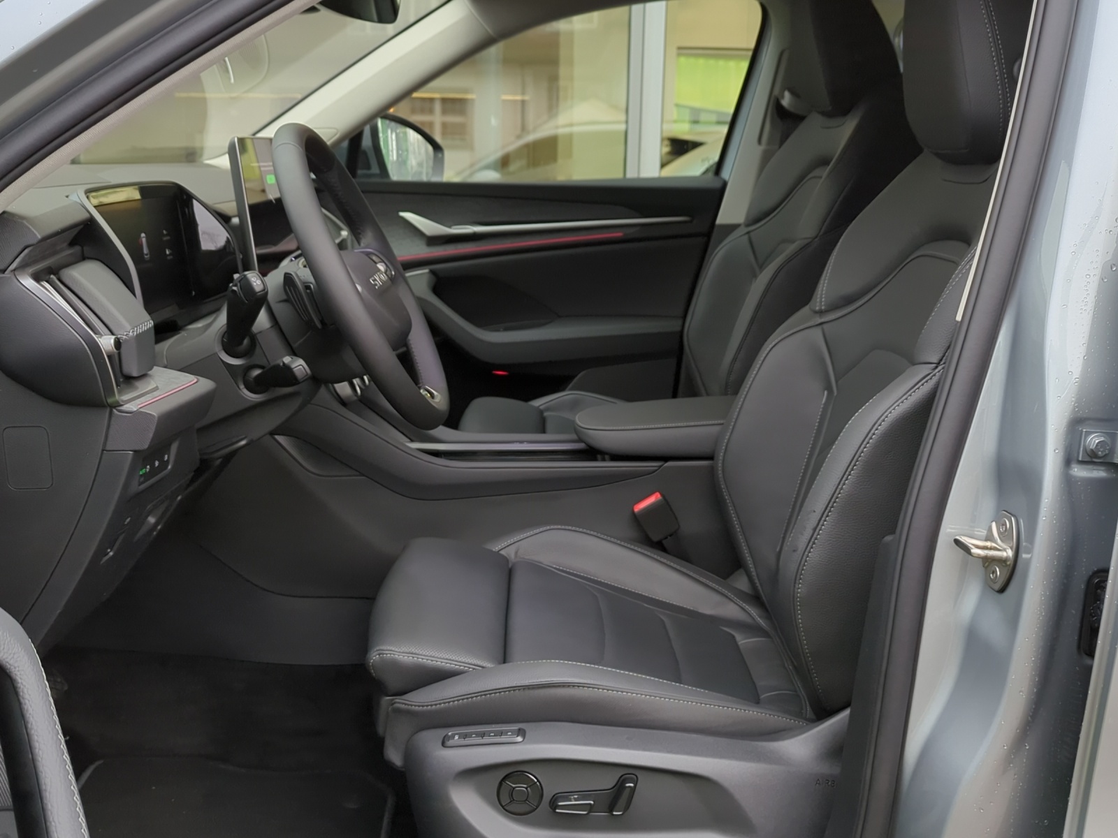 SKODA Kodiaq 2.0 TSI Dynamic 4x4-image-5