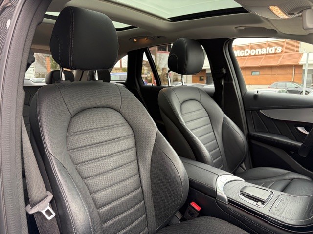MERCEDES-BENZ GLC 220 d AMG Line 4Matic 9G-Tronic-image-5