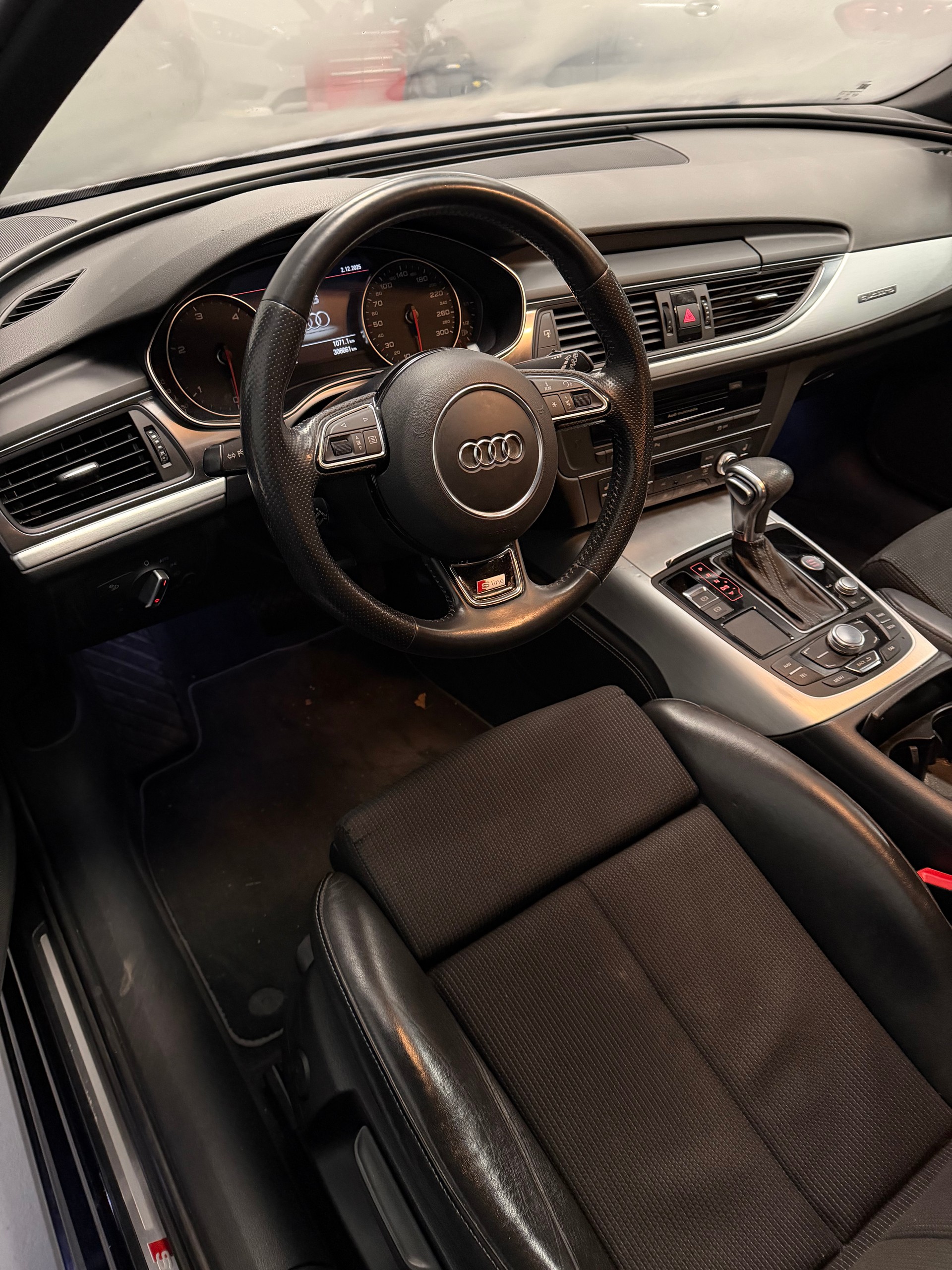 AUDI A6 Avant 3.0 TDI V6 quattro S-tronic-image-11