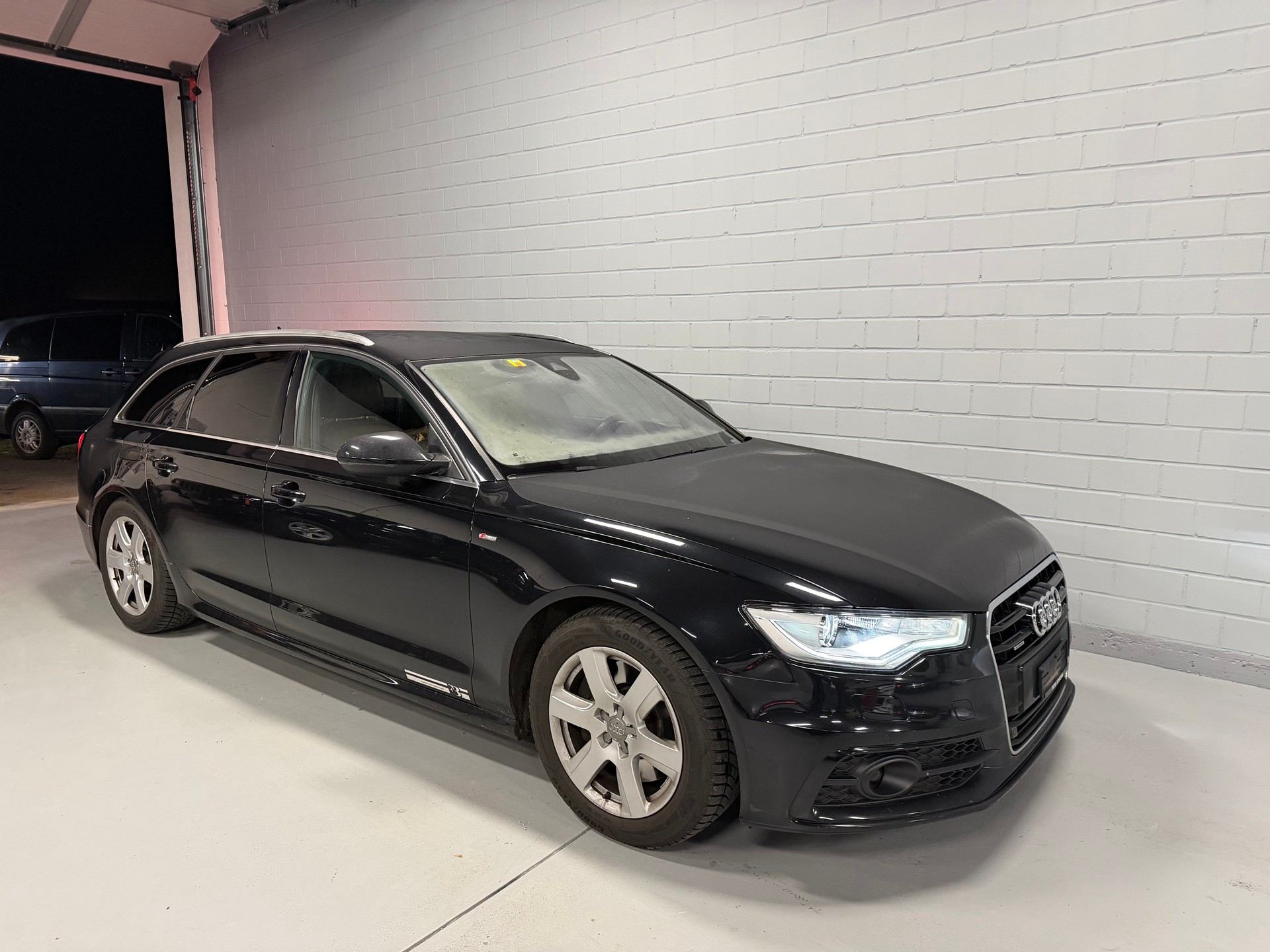 AUDI A6 Avant 3.0 TDI V6 quattro S-tronic