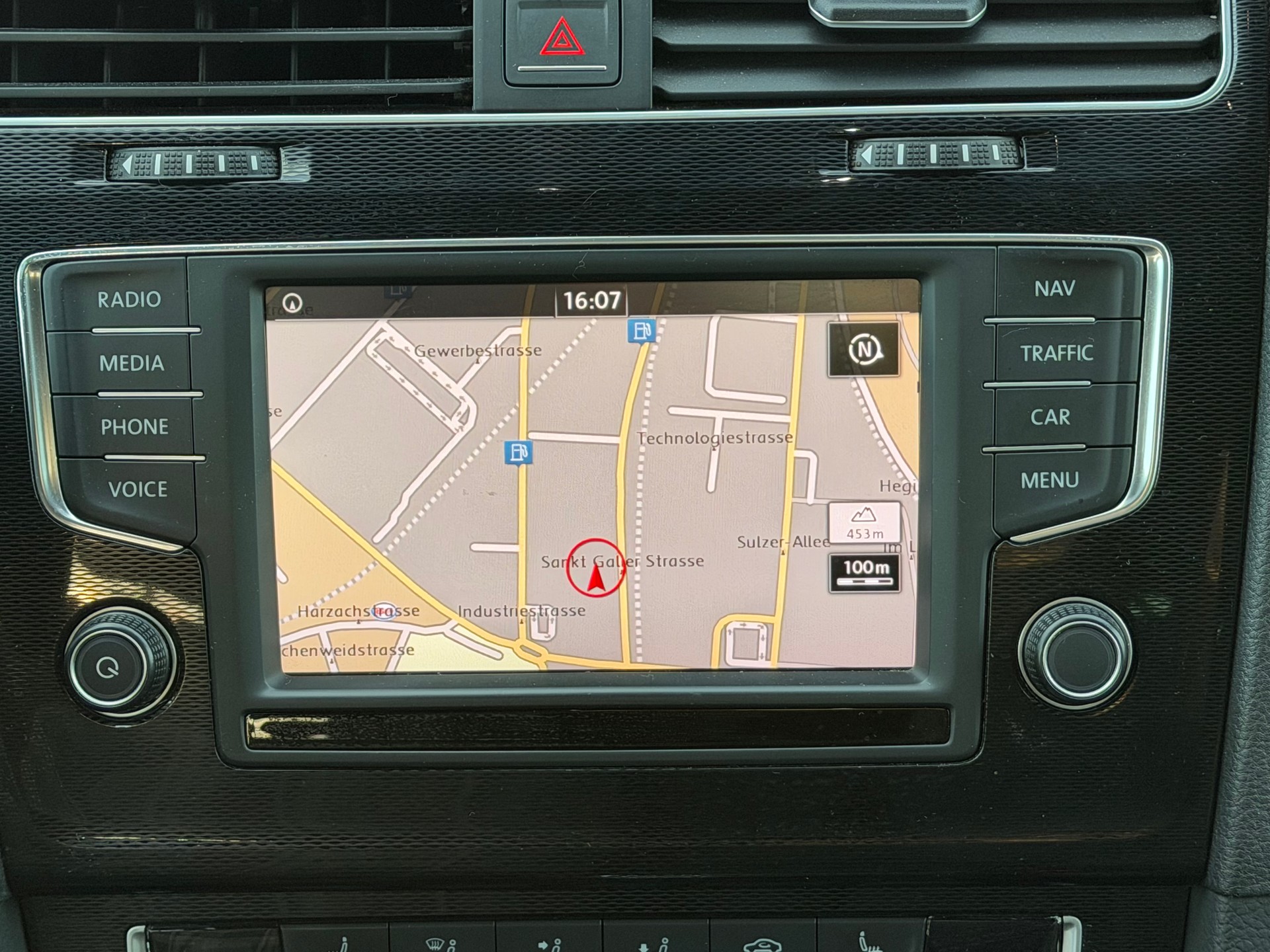 VW Golf 2.0 TDI GTD DSG-image-14