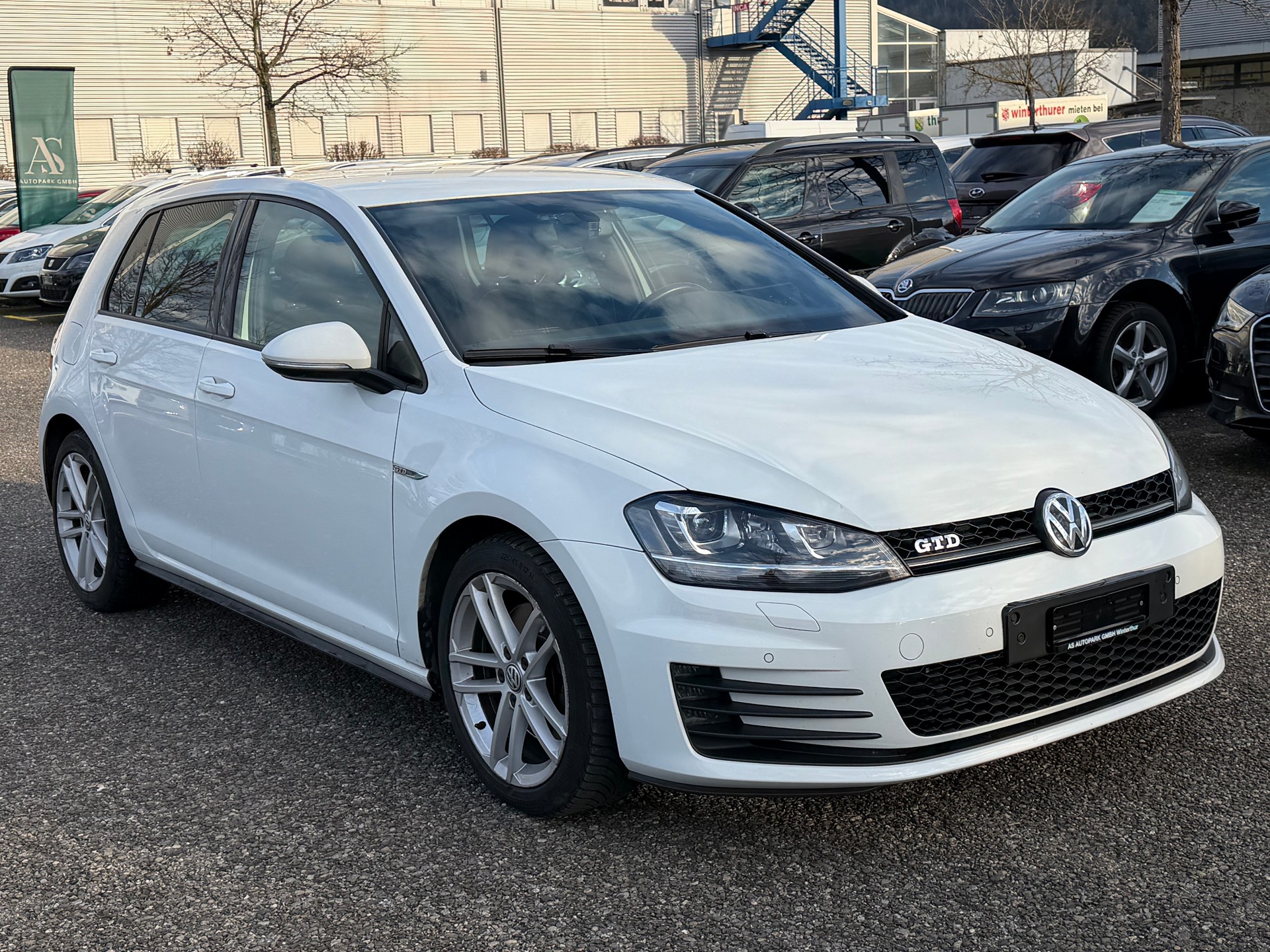 VW Golf 2.0 TDI GTD DSG-image-2