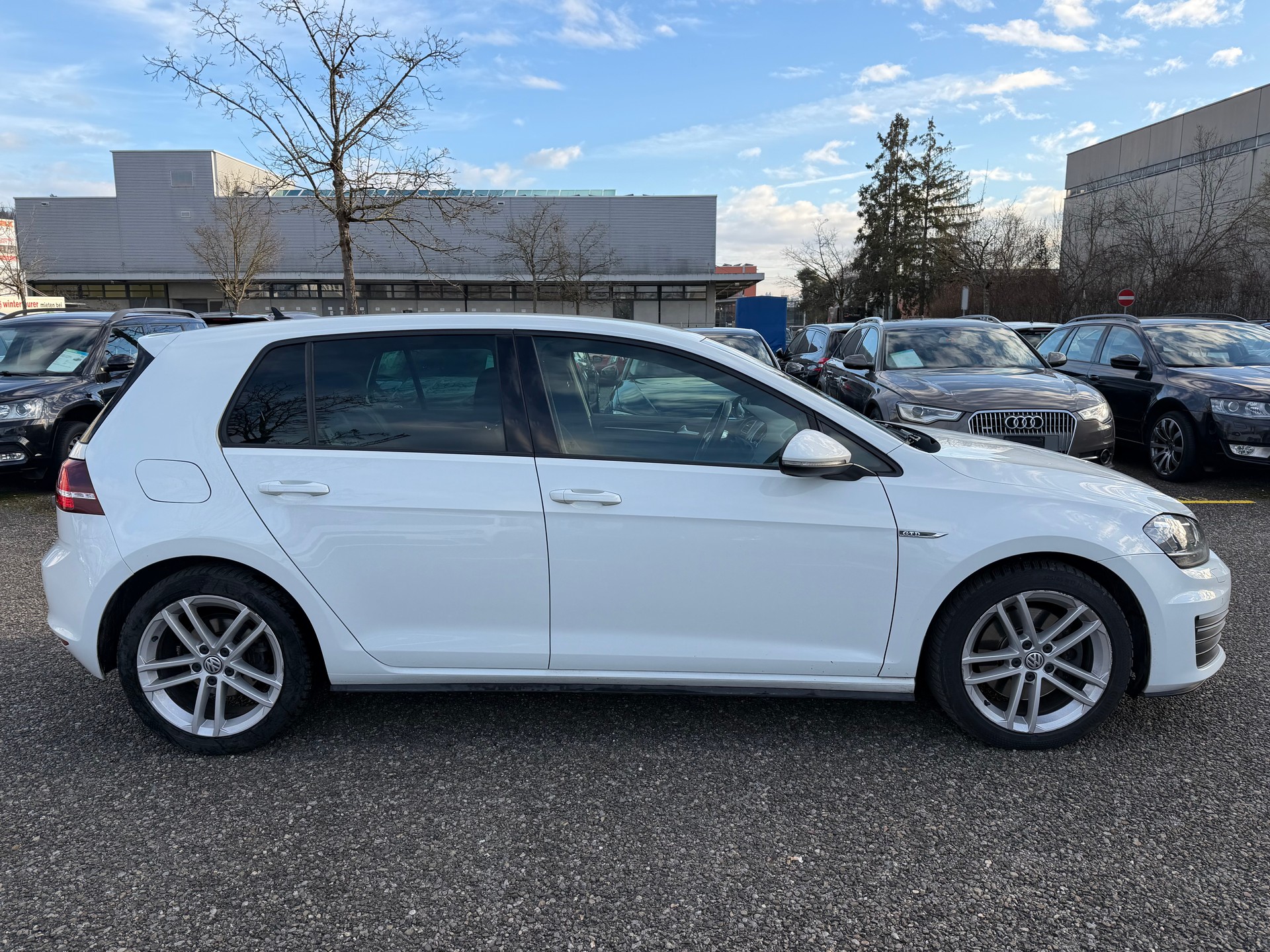 VW Golf 2.0 TDI GTD DSG-image-3