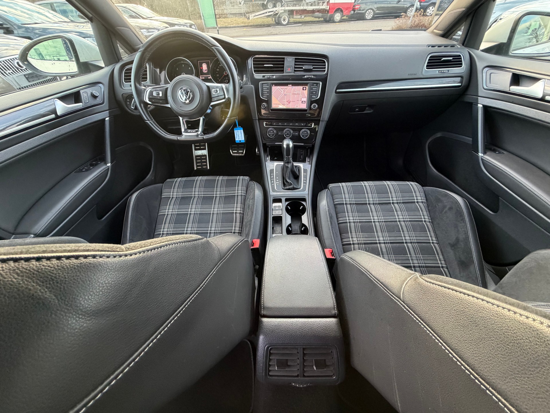 VW Golf 2.0 TDI GTD DSG-image-10