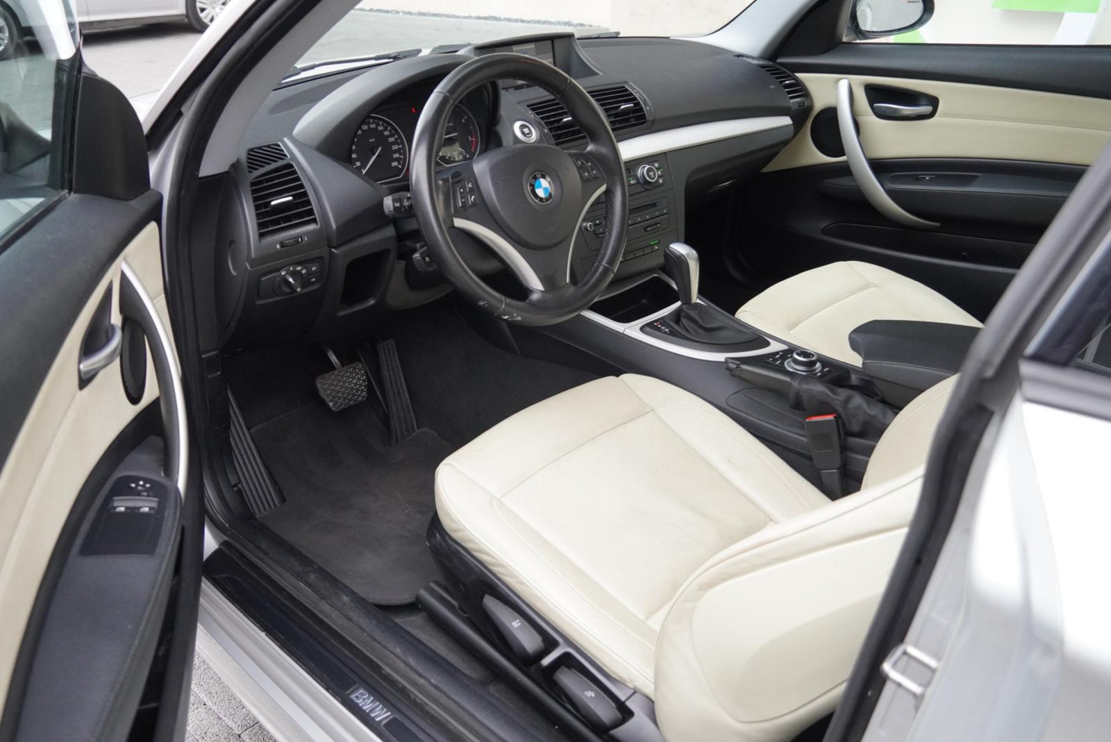 BMW 120d Coupé Steptronic-image-12