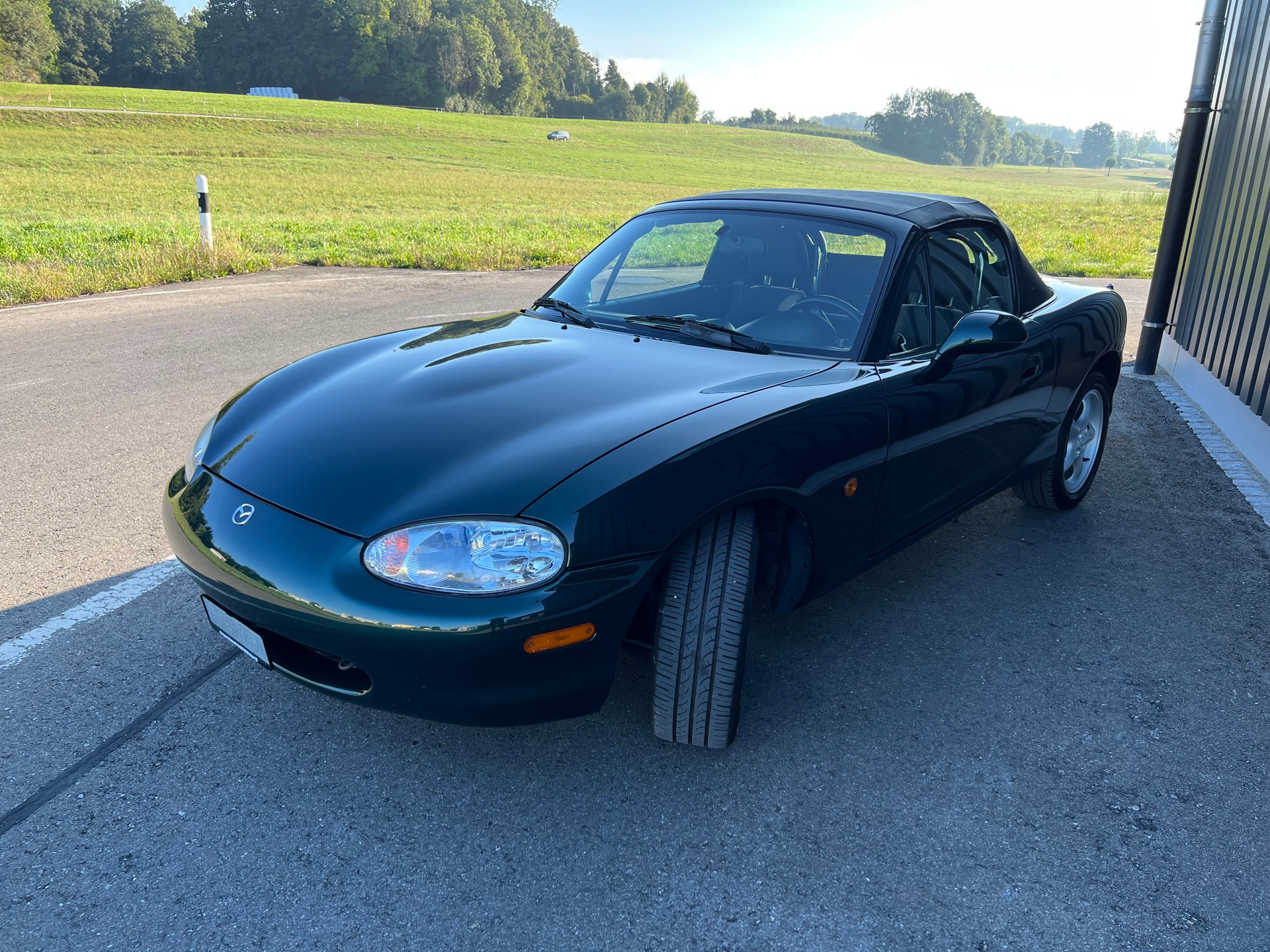 MAZDA MX-5 1.6i-16 Youngster-image-0