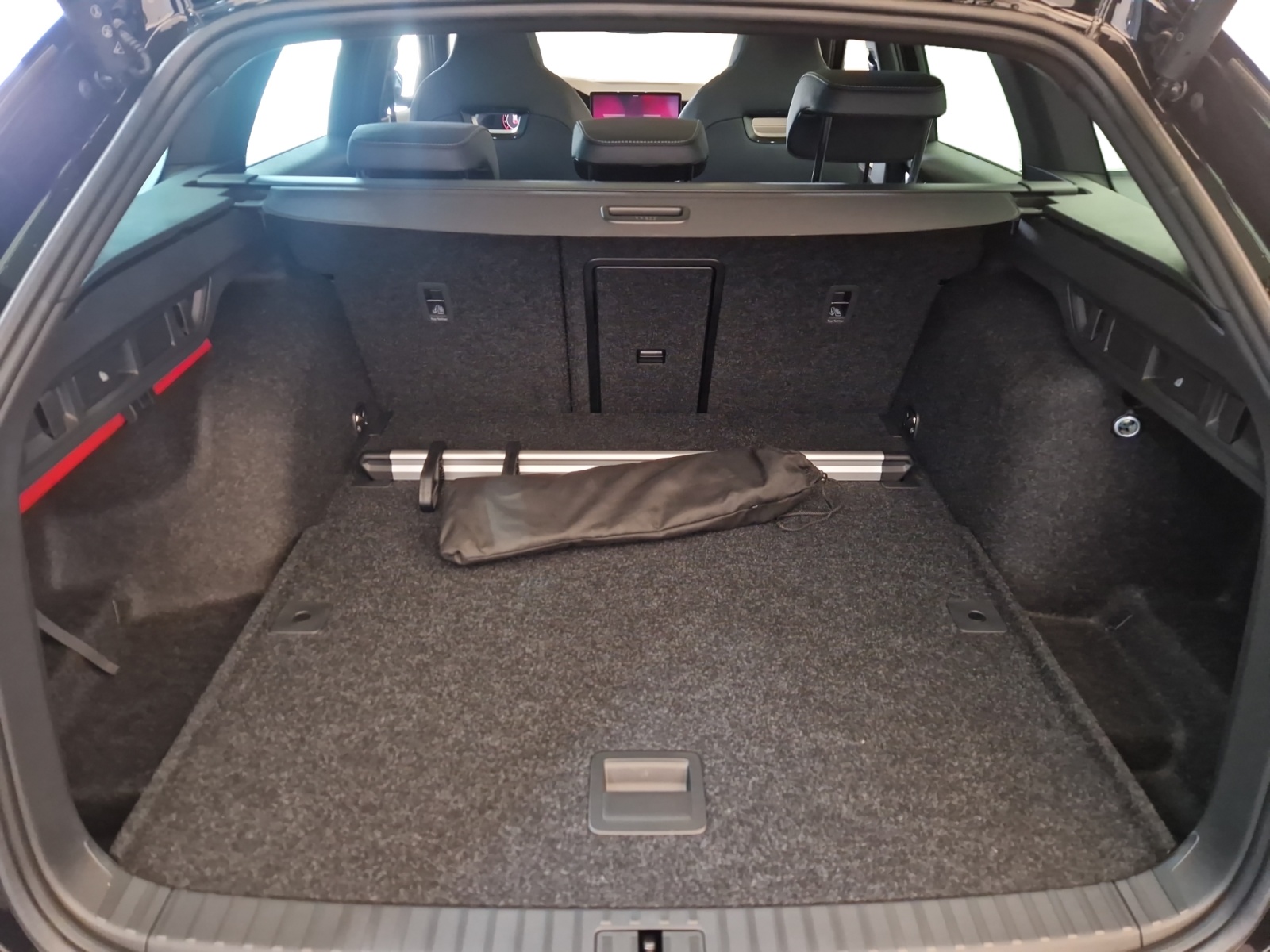 SKODA Octavia Combi 2.0 TSI DSG Dynamic 4x4-image-12