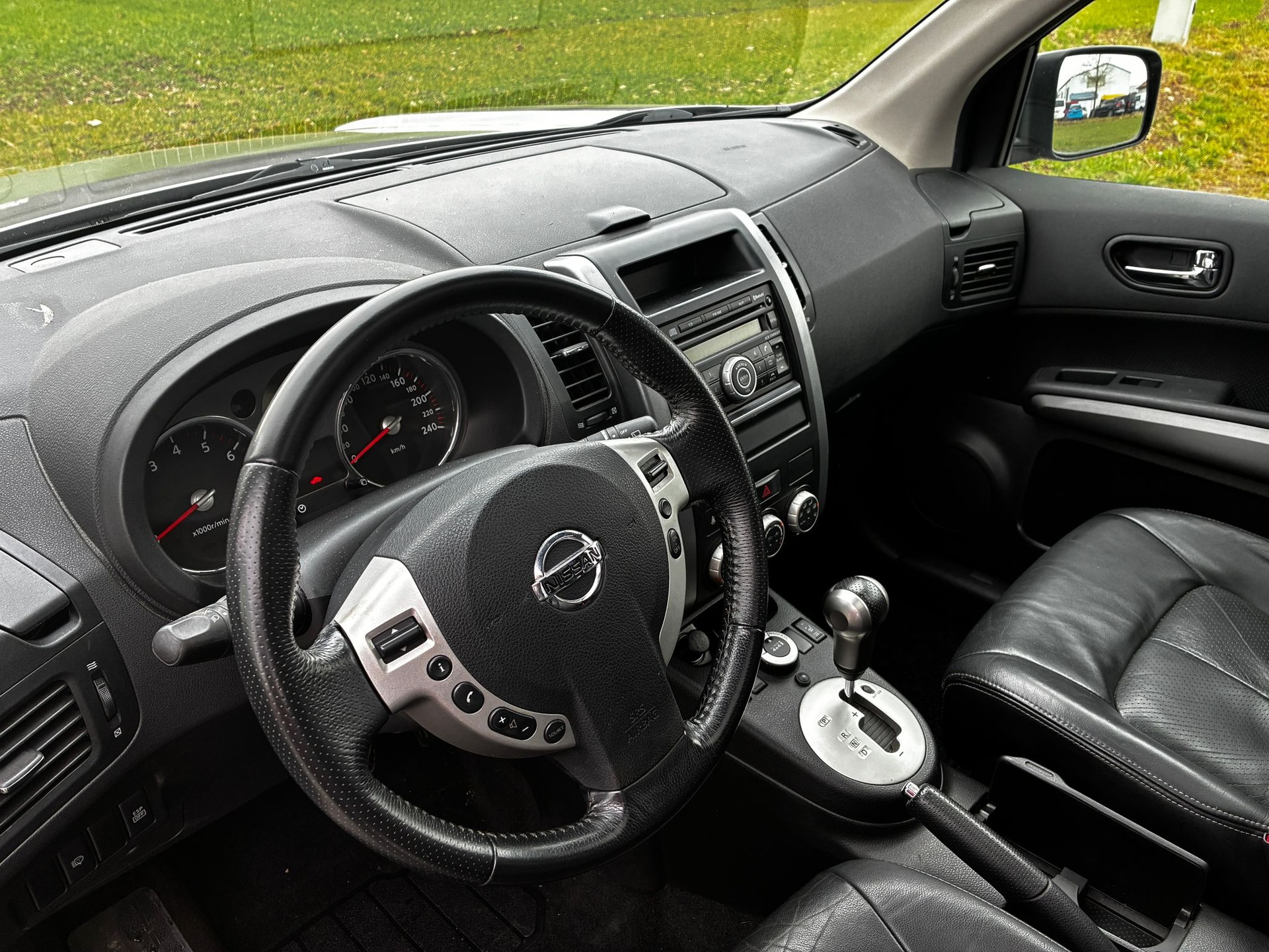 NISSAN X-Trail 2.5 16V LE XTronic CVT-image-1
