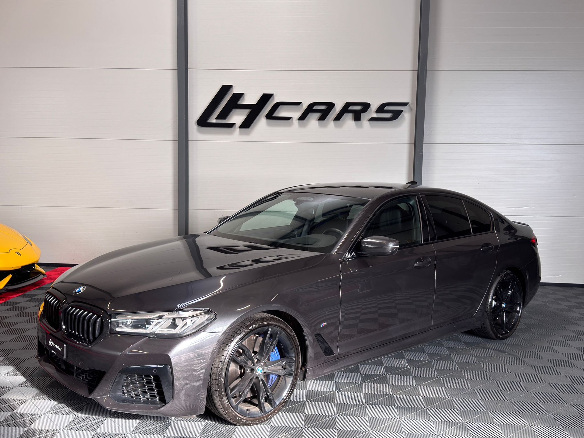 BMW M550i xDrive SAG-image-0