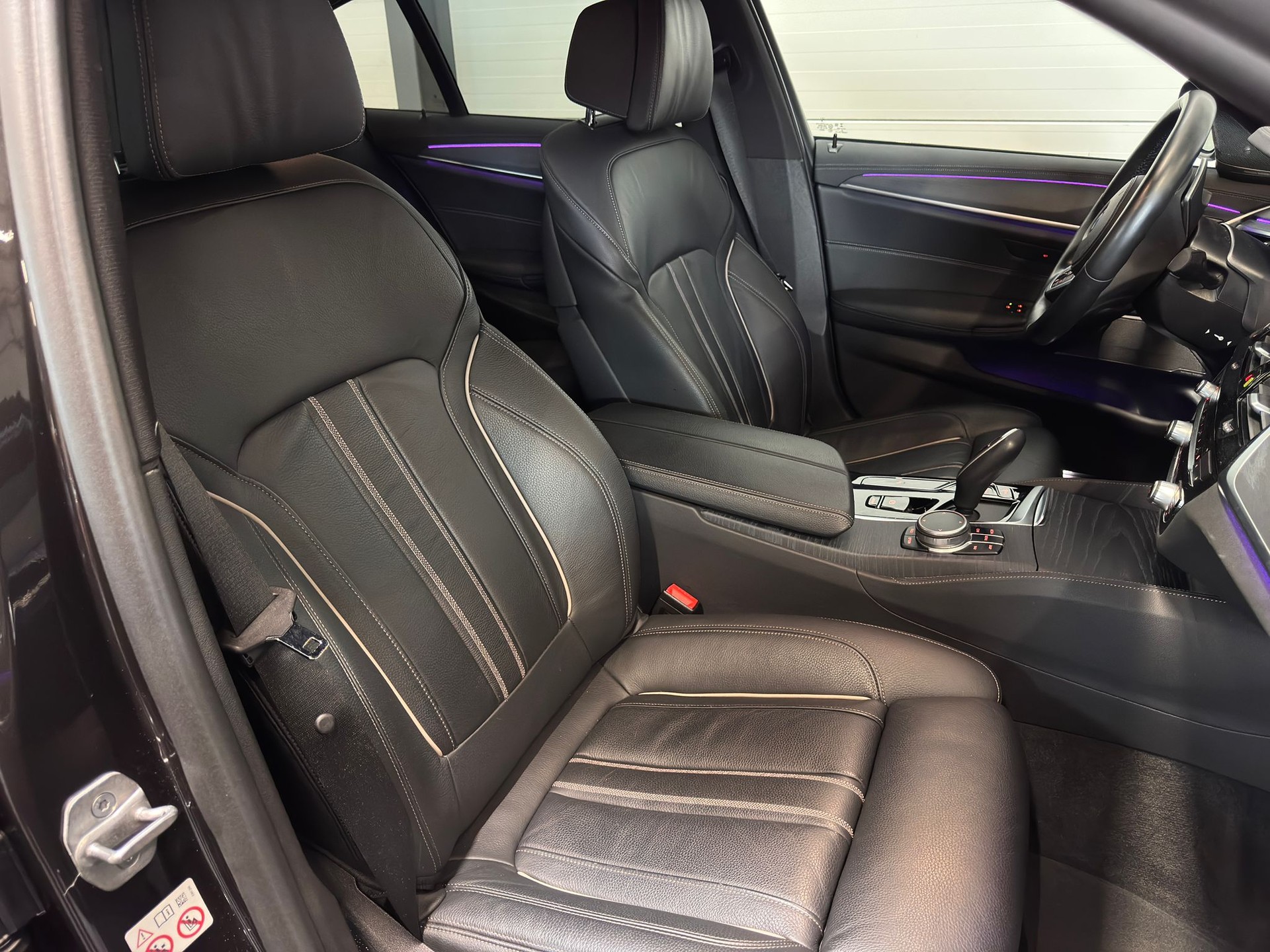 BMW M550i xDrive SAG-image-7