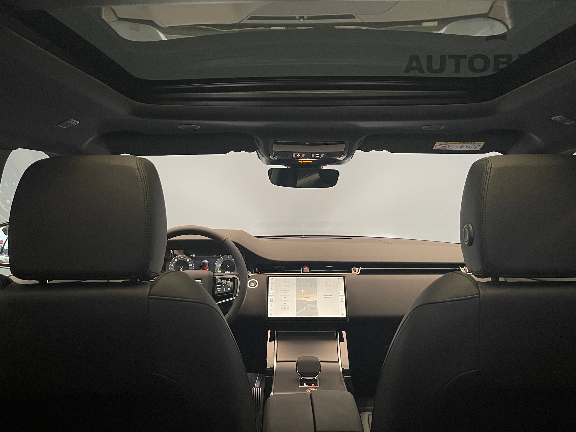 LAND ROVER Range Rover Evoque 1.5 T 270e S-image-7