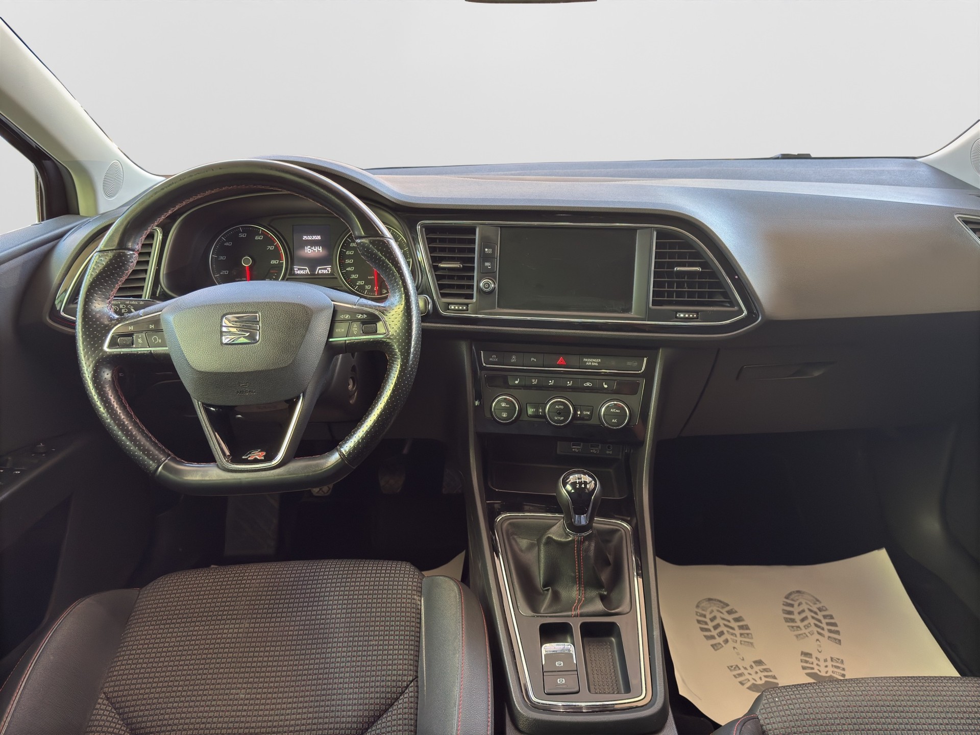 SEAT Leon ST 1.4 TSI ACT FR-image-8
